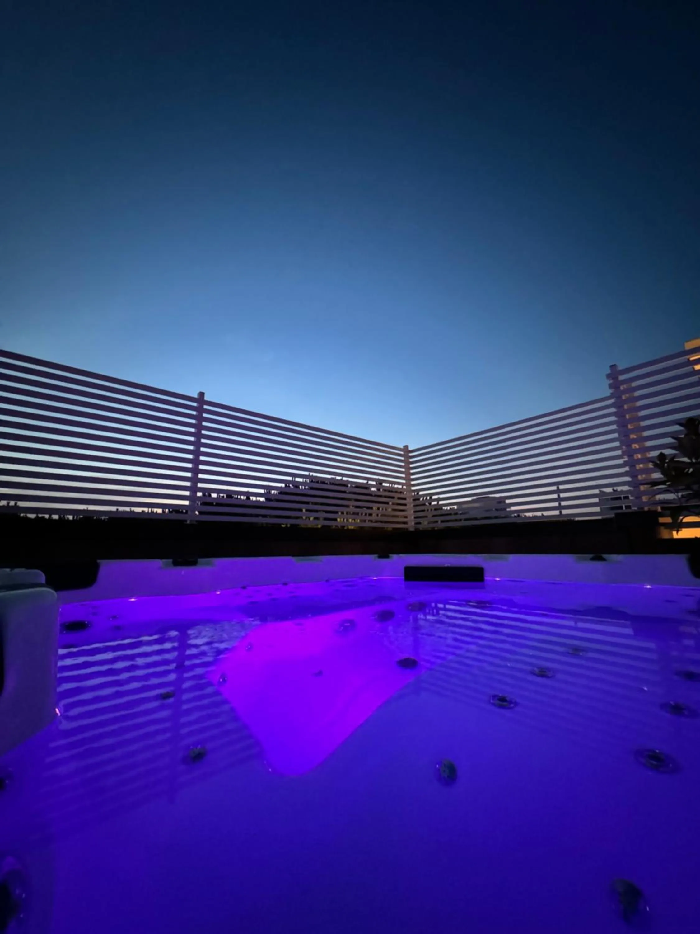 Hot Tub in Hotel Adria B&B - Colazione fino alle 12