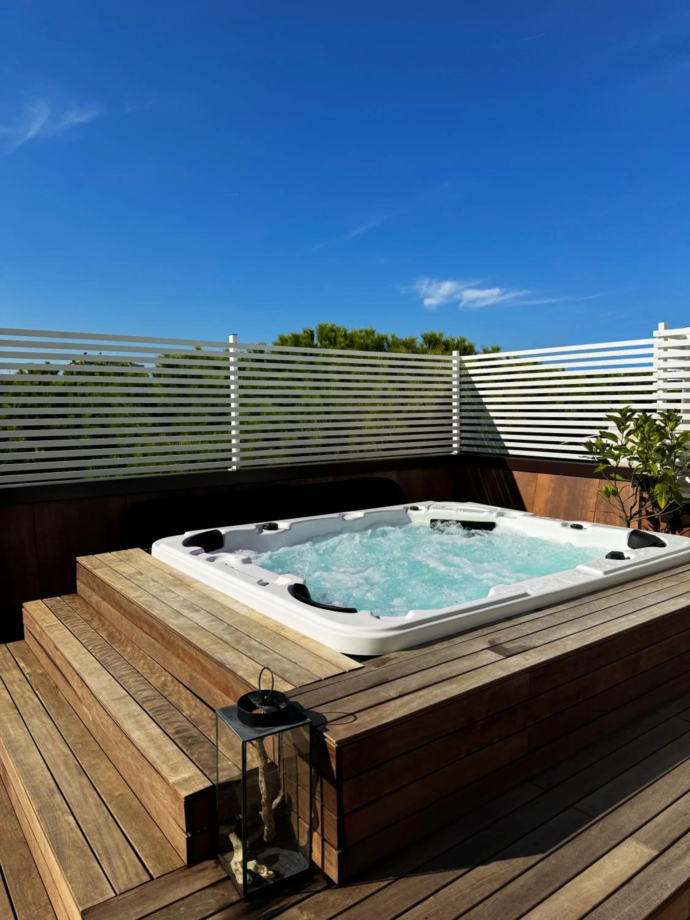 Swimming pool in Hotel Adria B&B - Colazione fino alle 12