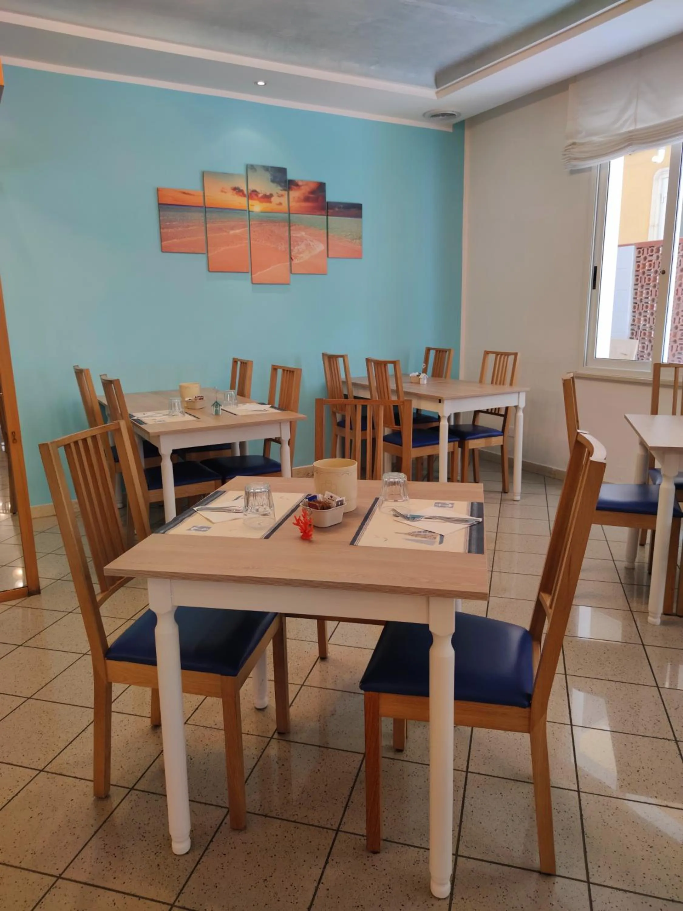 Lounge or bar in Hotel Adria B&B - Colazione fino alle 12