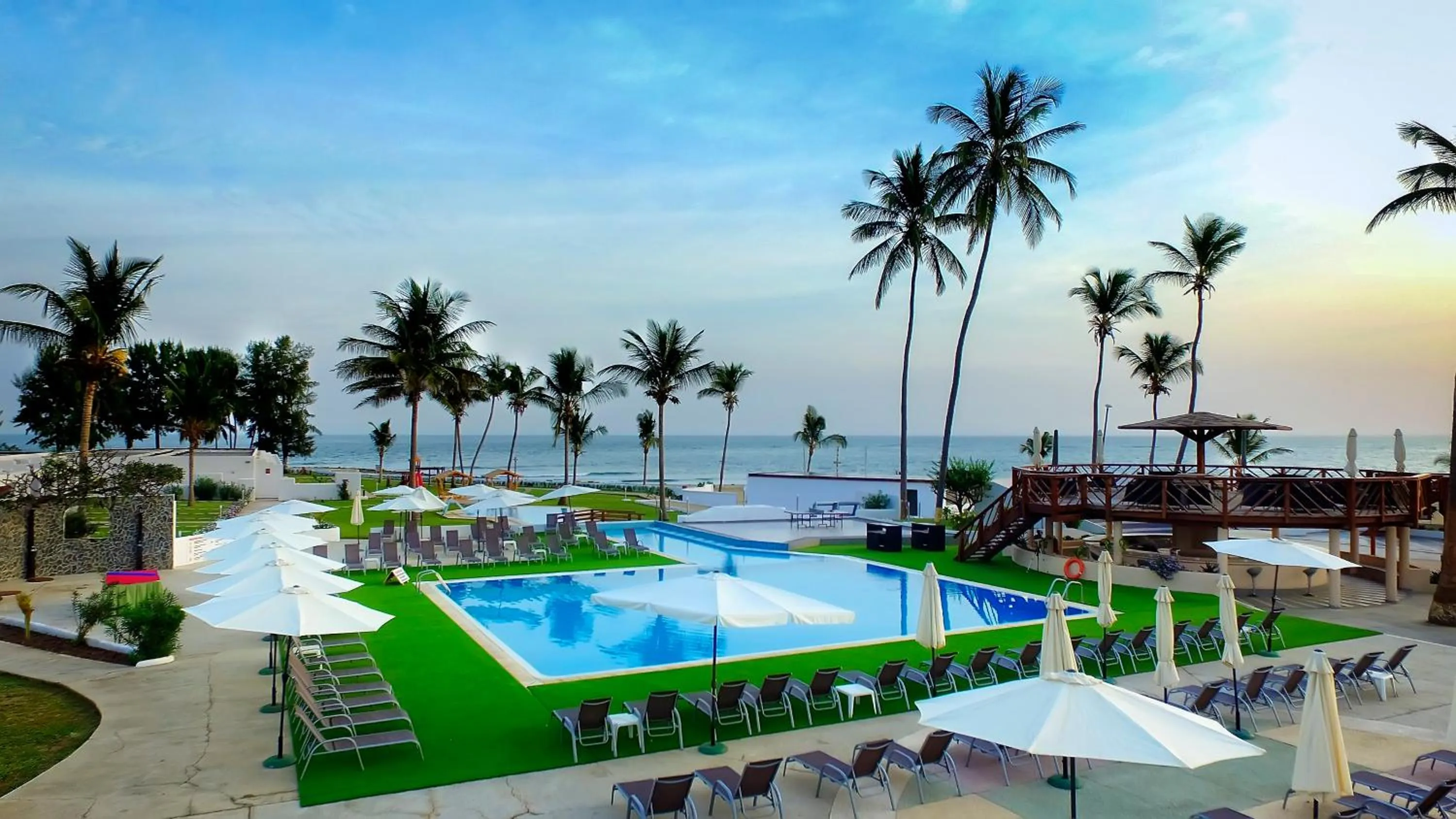 Sunbeach Hotel & Resort