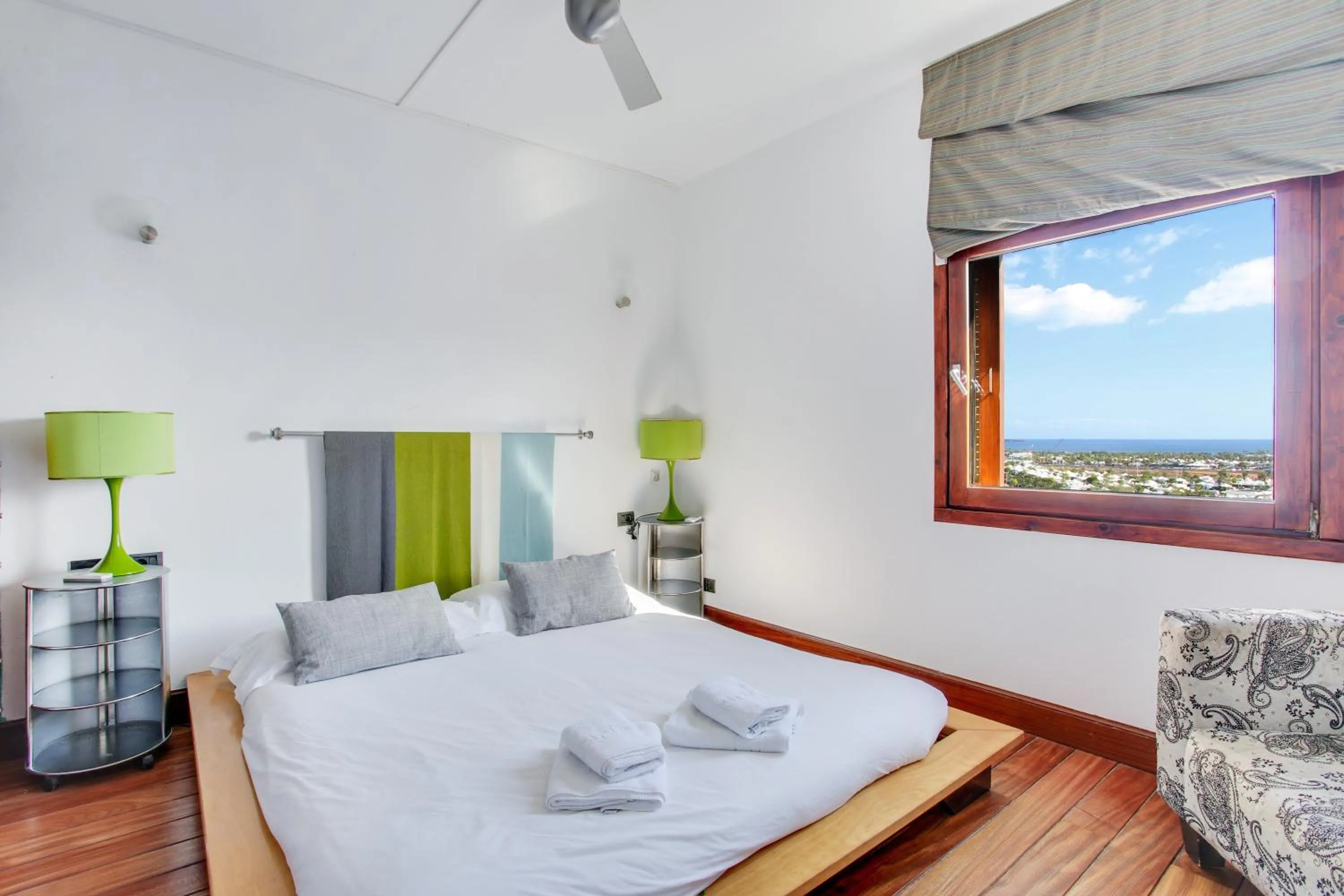 Property building, Bed in Villa Abaego
