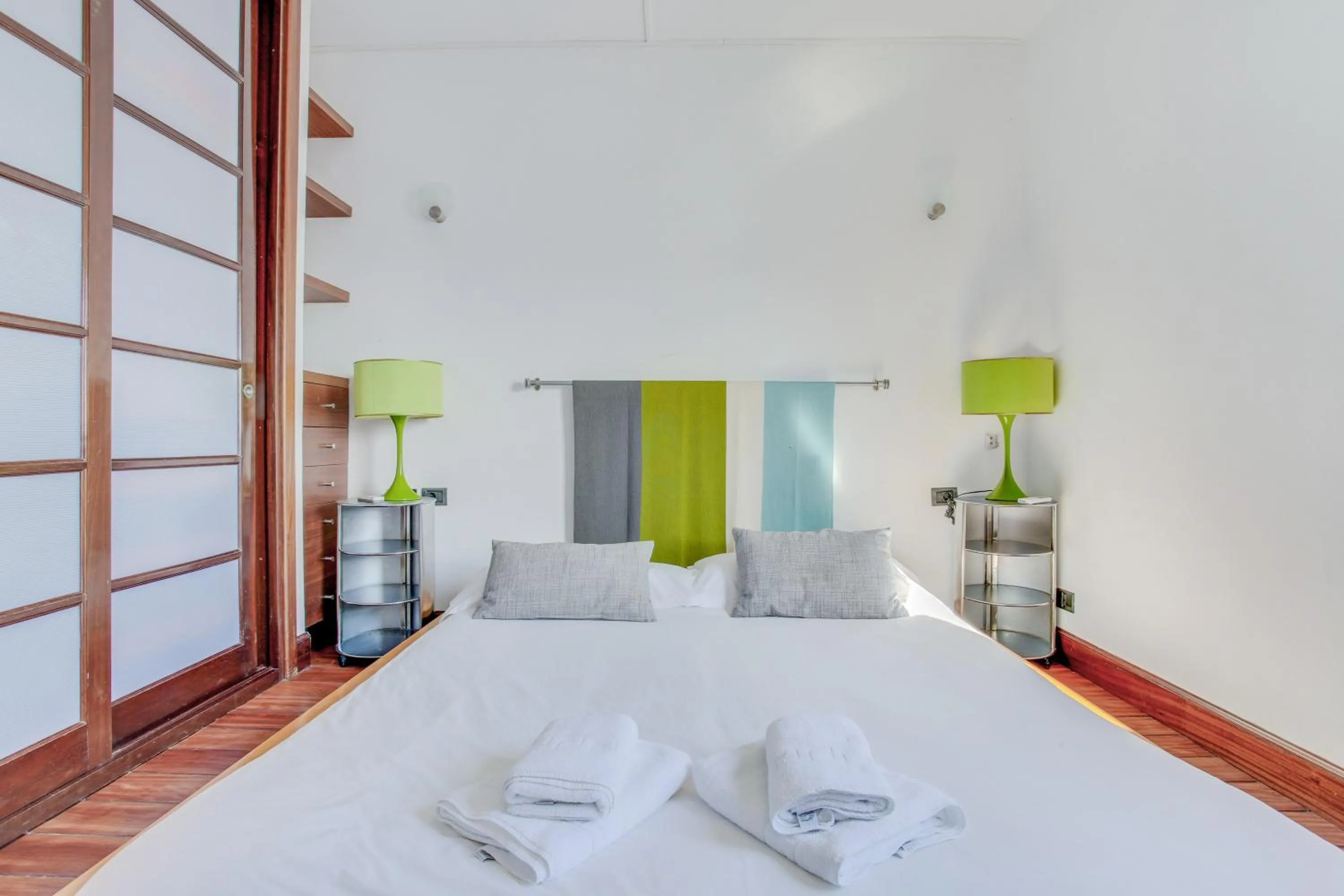 Living room, Bed in Villa Abaego