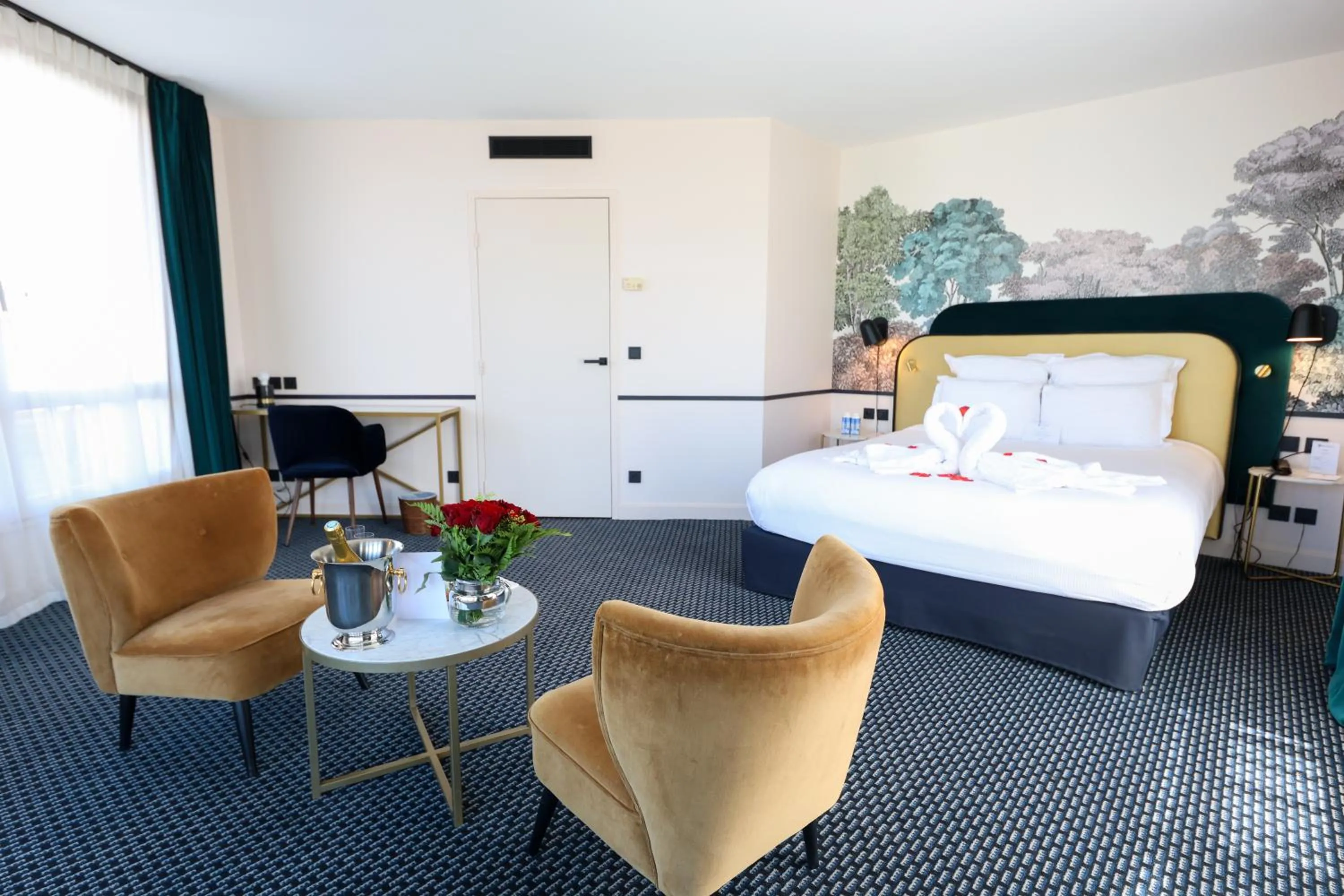 Bed in Best Western Hotel du Pont Wilson