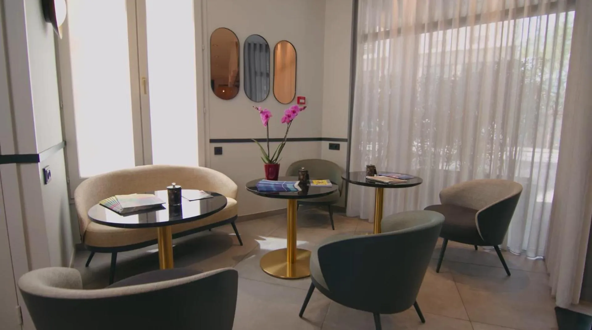 Living room in Best Western Hotel du Pont Wilson