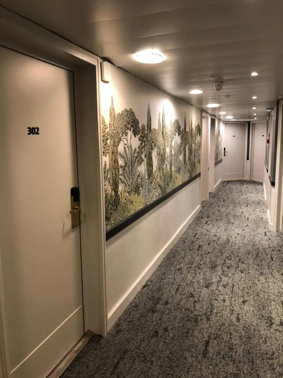 Property building in Best Western Hotel du Pont Wilson Property building in Best Western Hotel du Pont Wilson