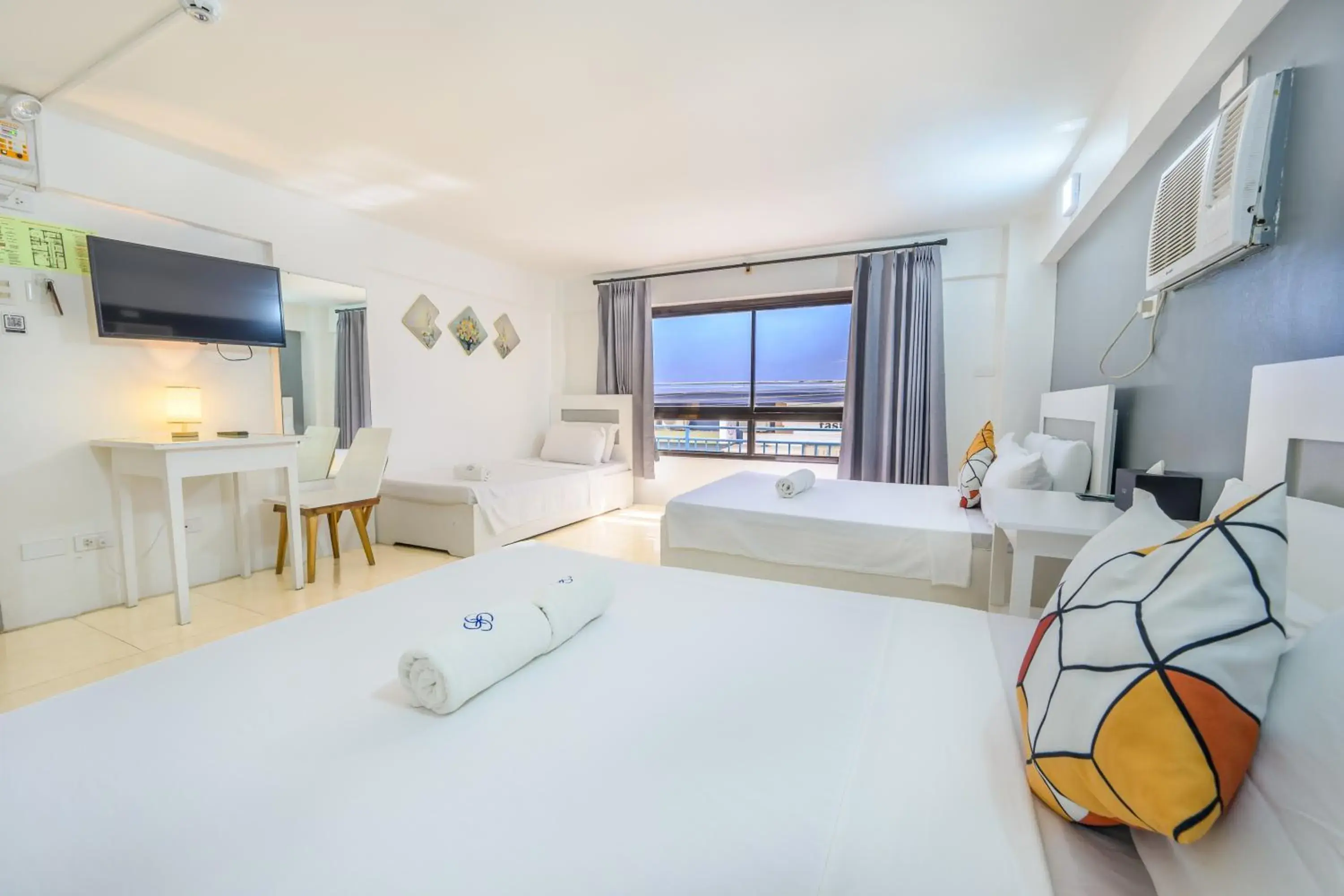 Family Room in C Hotel Managed by H Hospitality Group Family Room in C Hotel Managed by H Hospitality Group