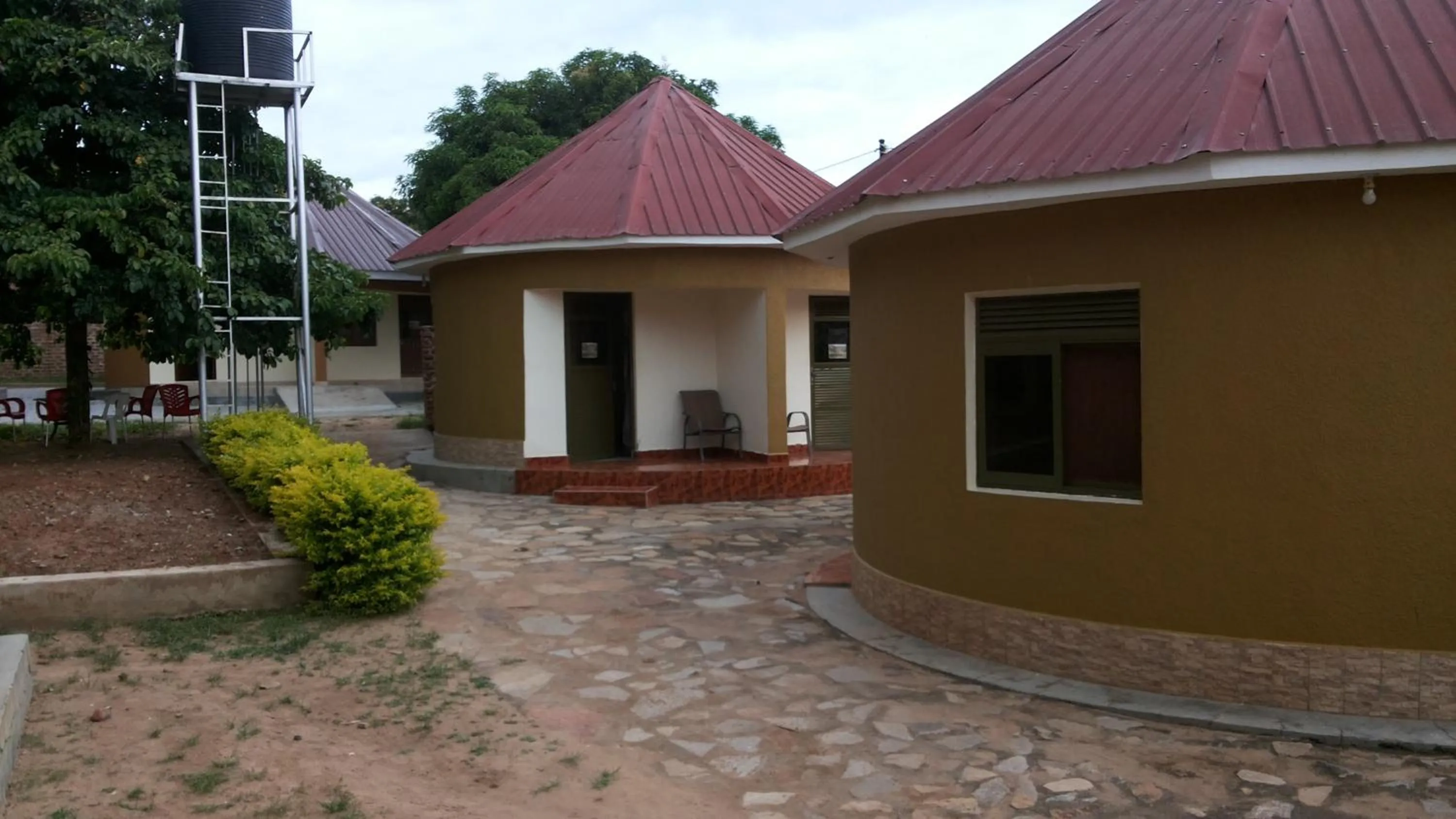 Property building in Kalalo Cottage Inn