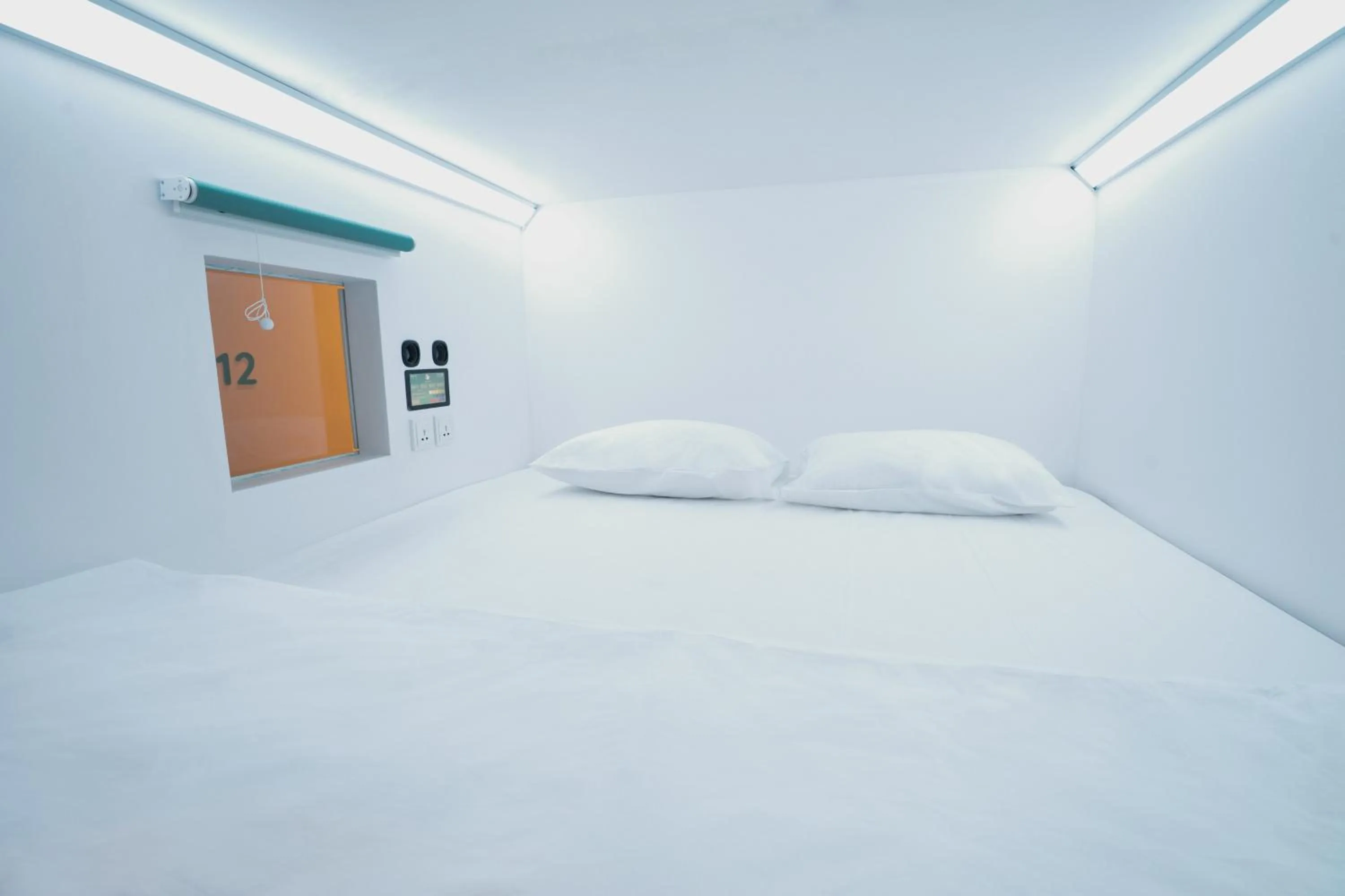 Bed in Bobopod Alun-Alun, Bandung