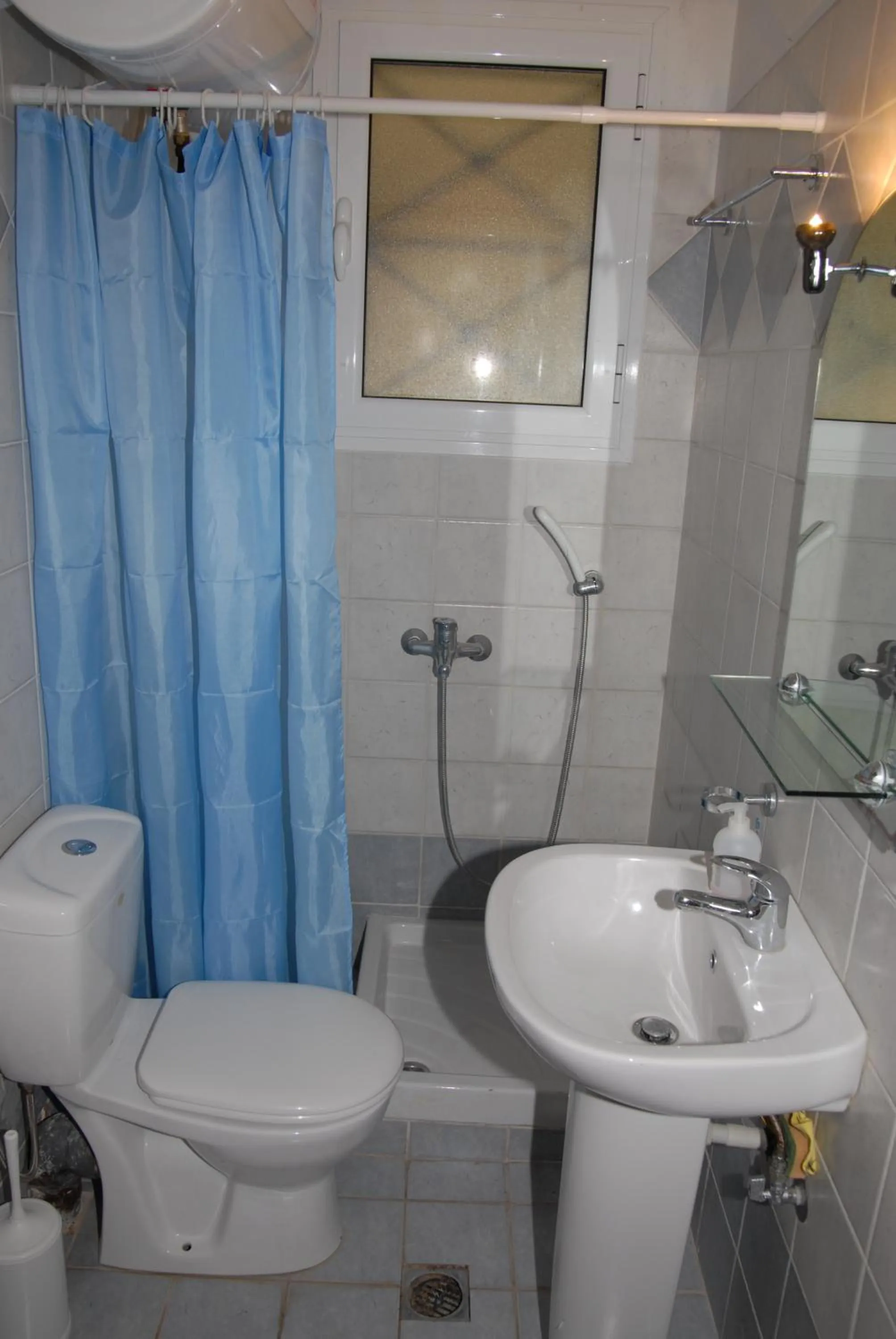 Bathroom in Tsertos Apartments