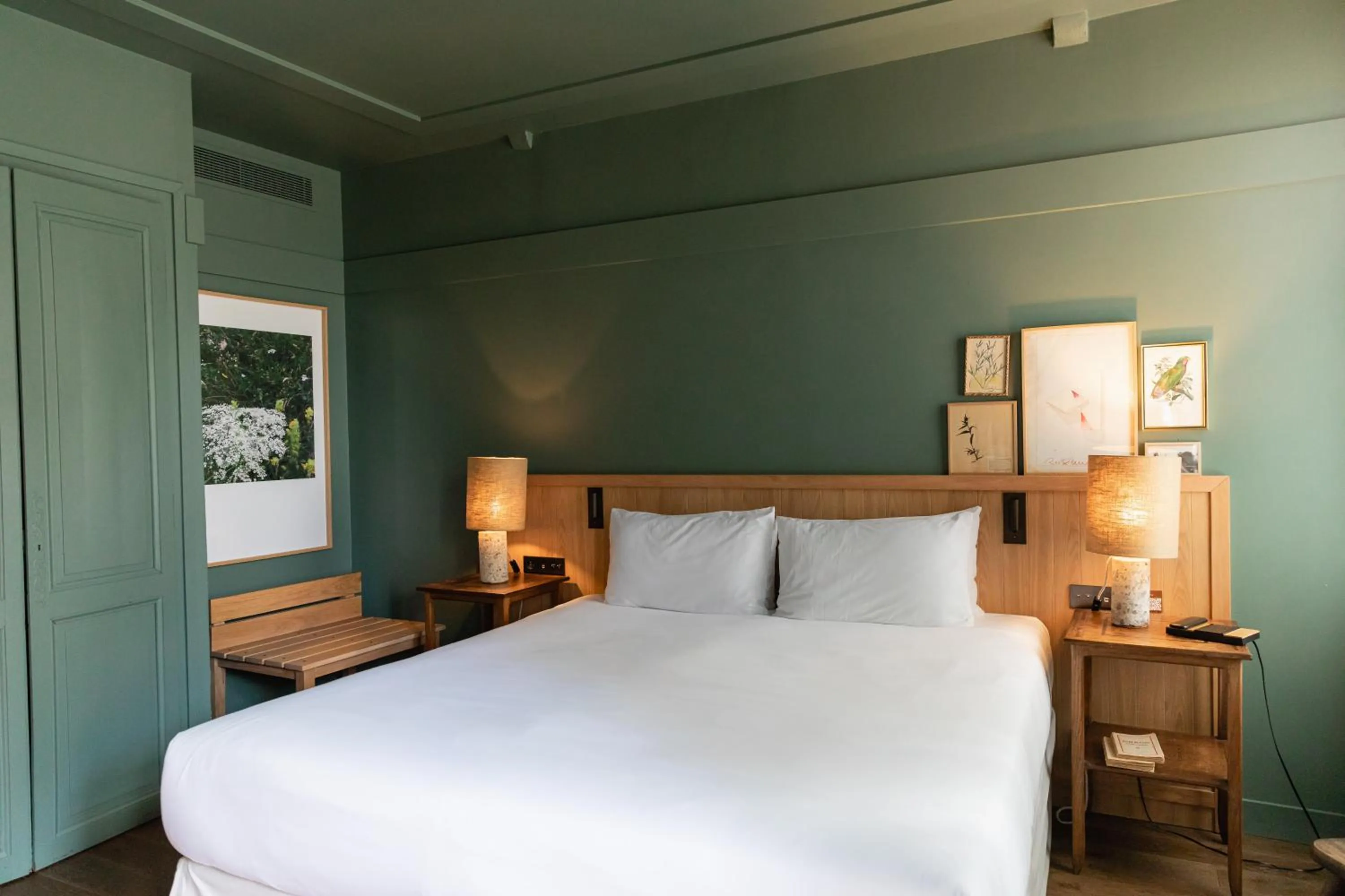 Photo of the whole room, Bed in Les Sources de Cheverny