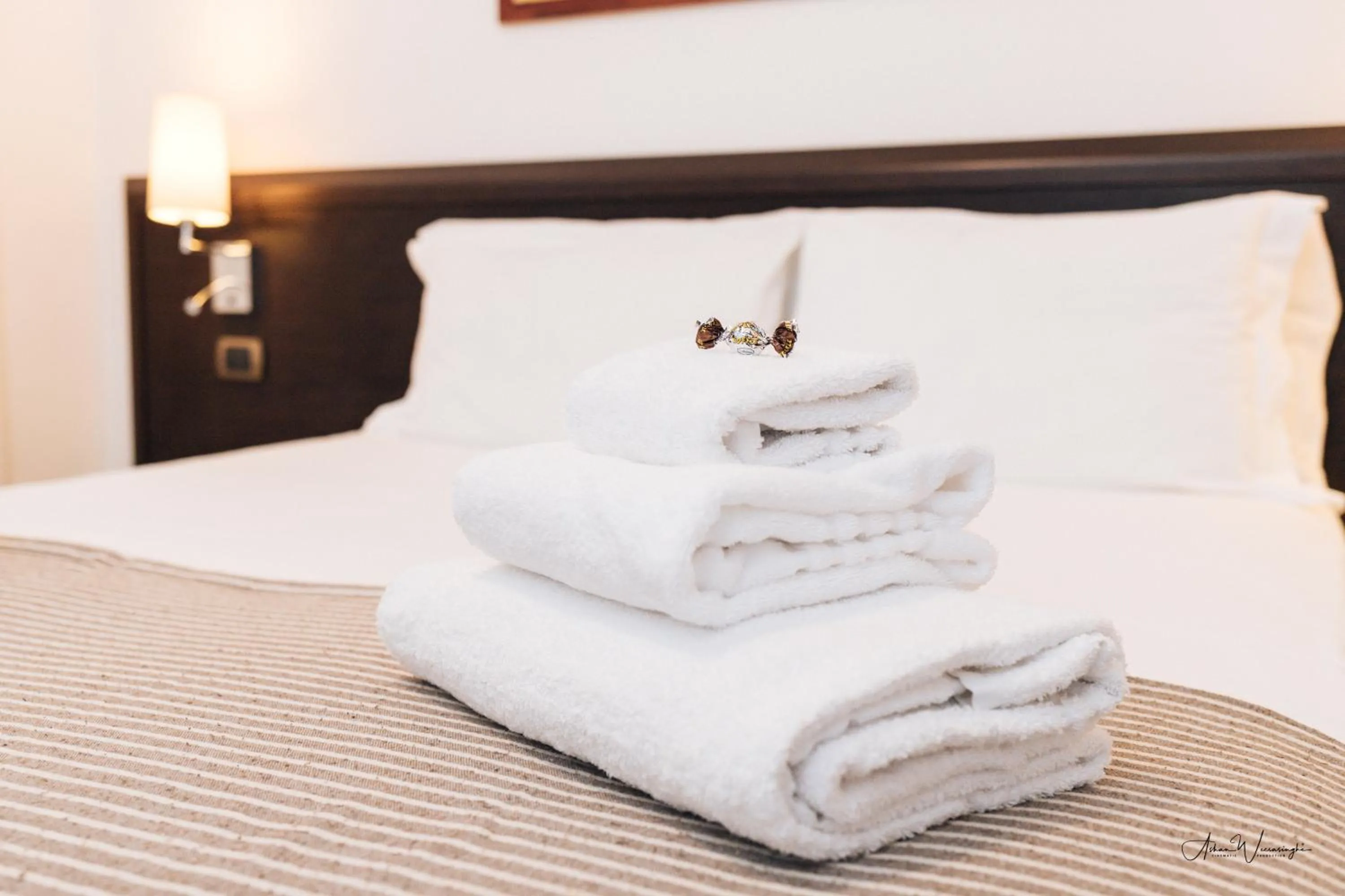 Bed in Magik rooms