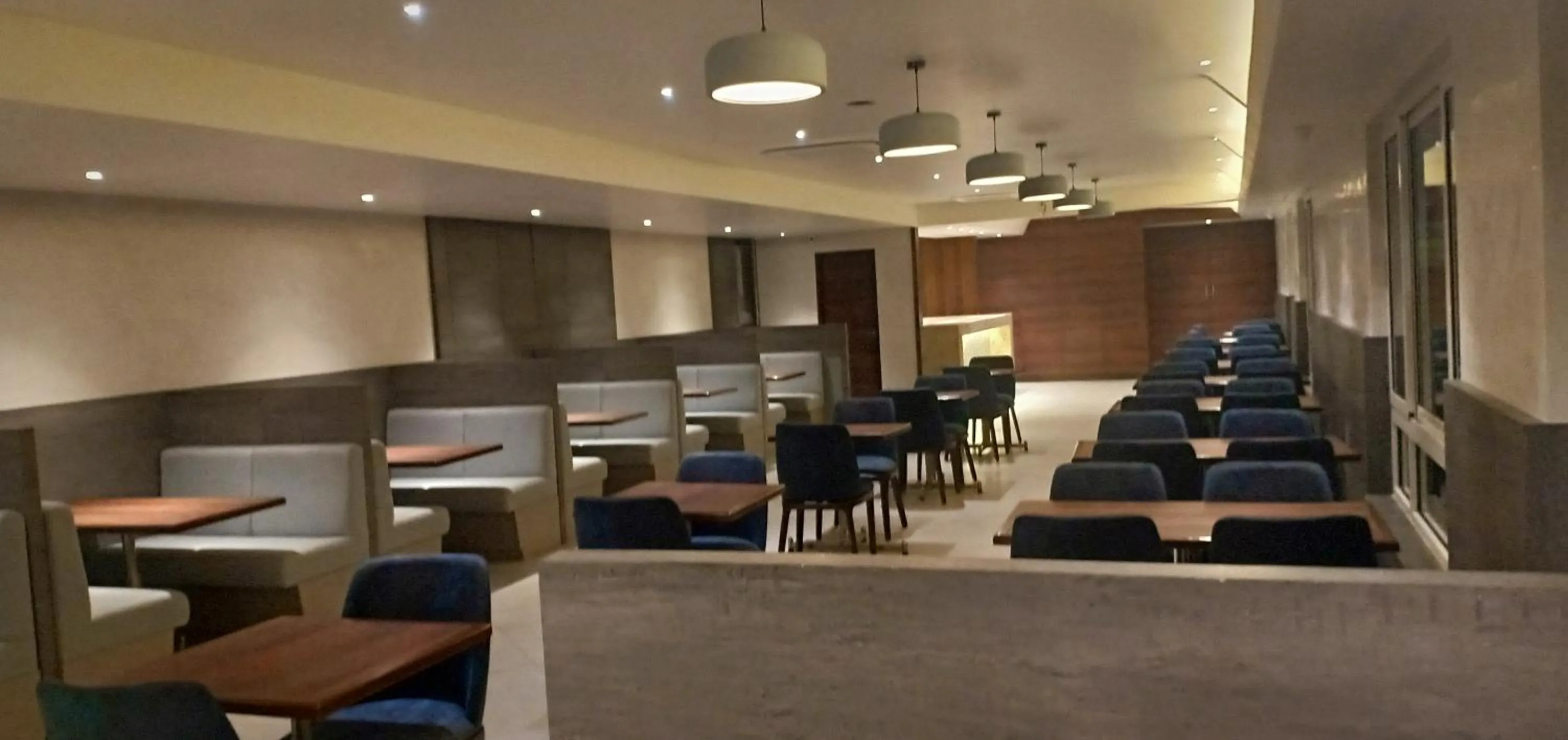 Restaurant/places to eat in Cosmique Clarks Inn Suites Goa