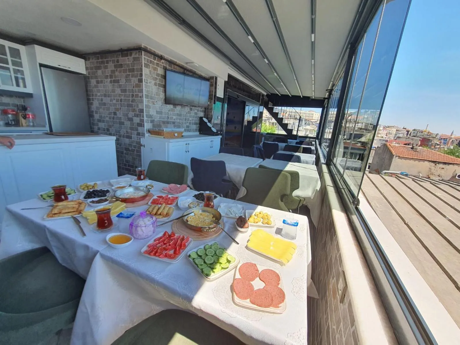 Restaurant/places to eat in City Hall Hotel Sultanahmet