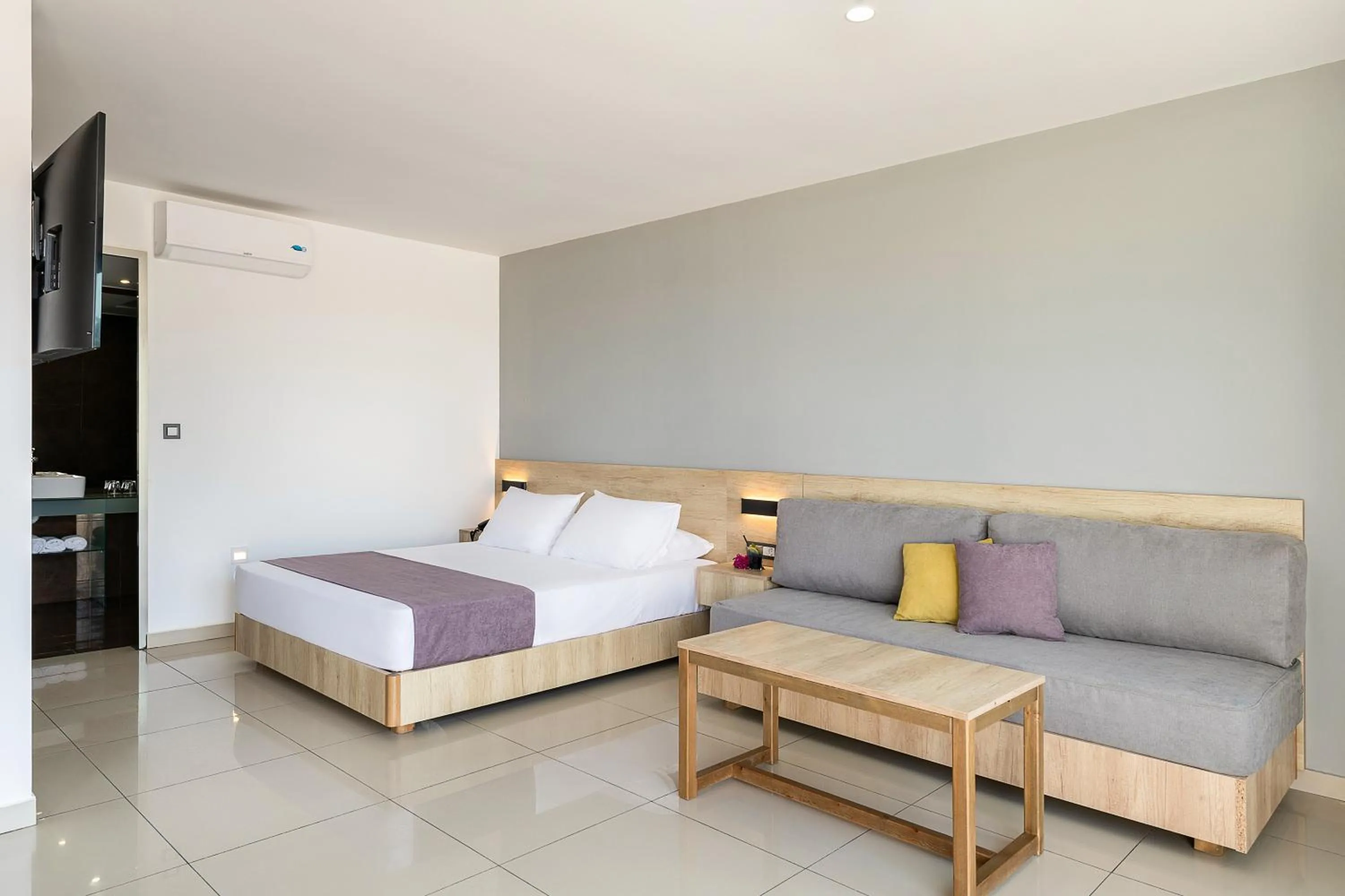 Bedroom, Bed in Galini Palace