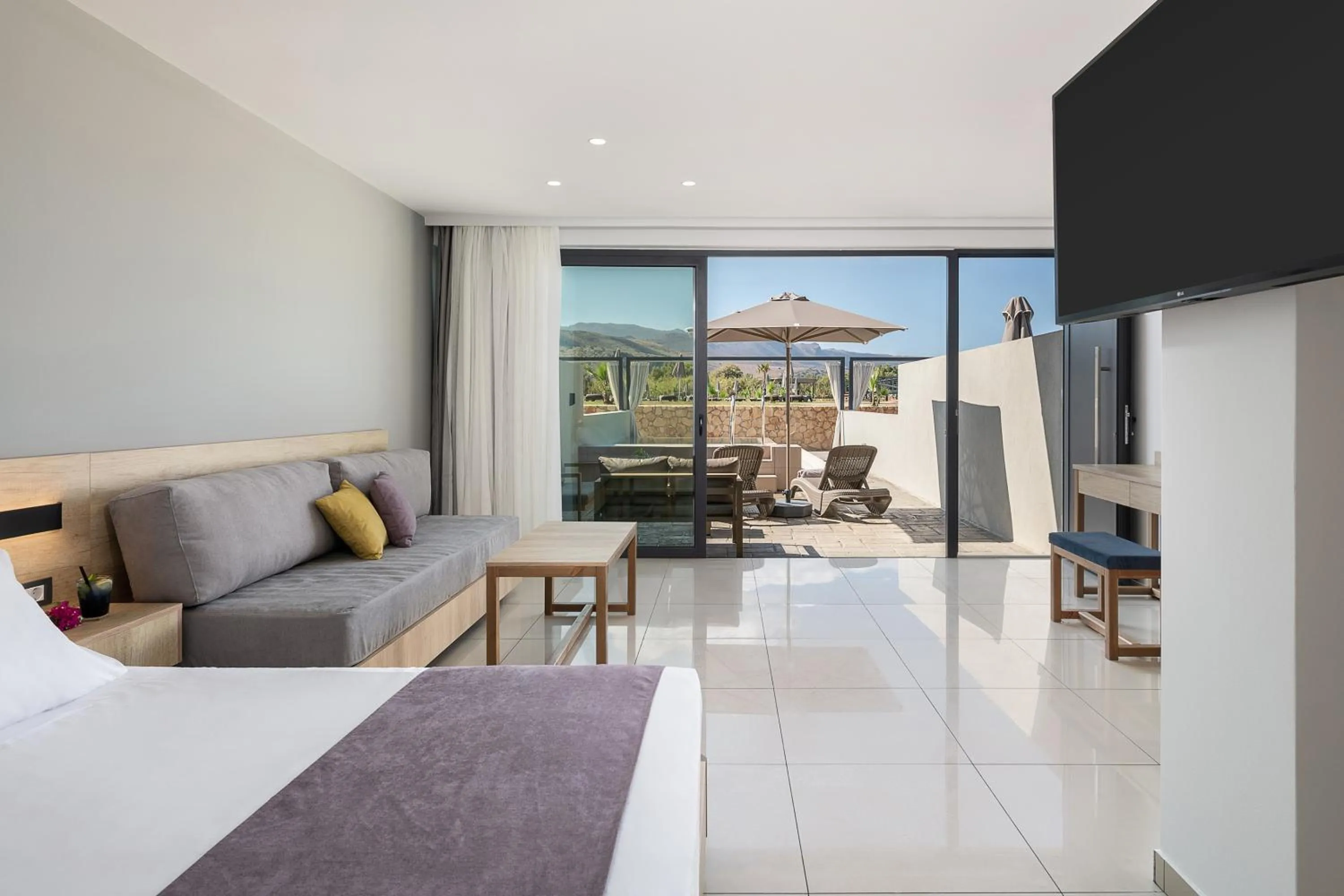 VIP, Bed in Galini Palace