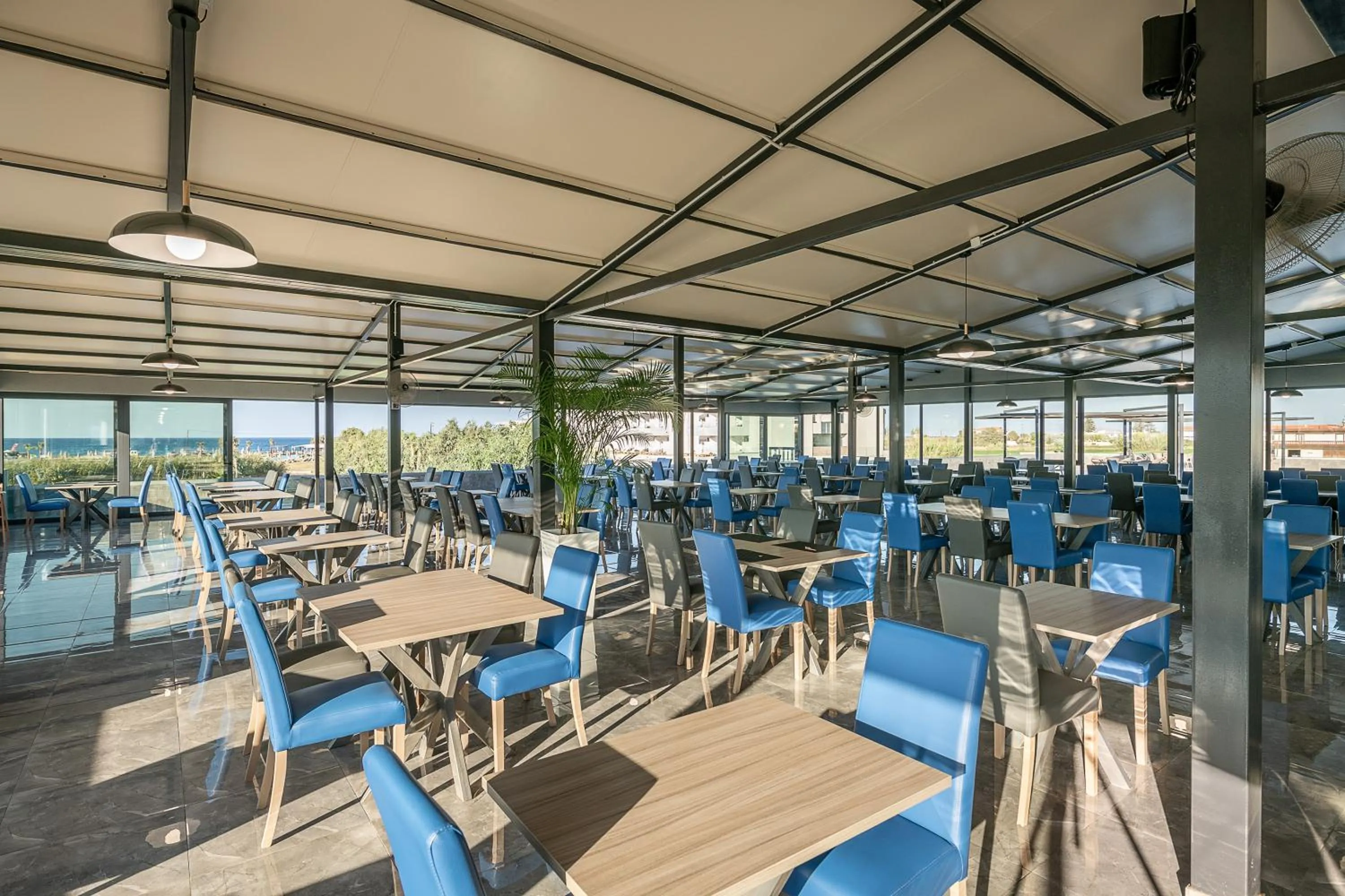 Restaurant/places to eat in Galini Palace