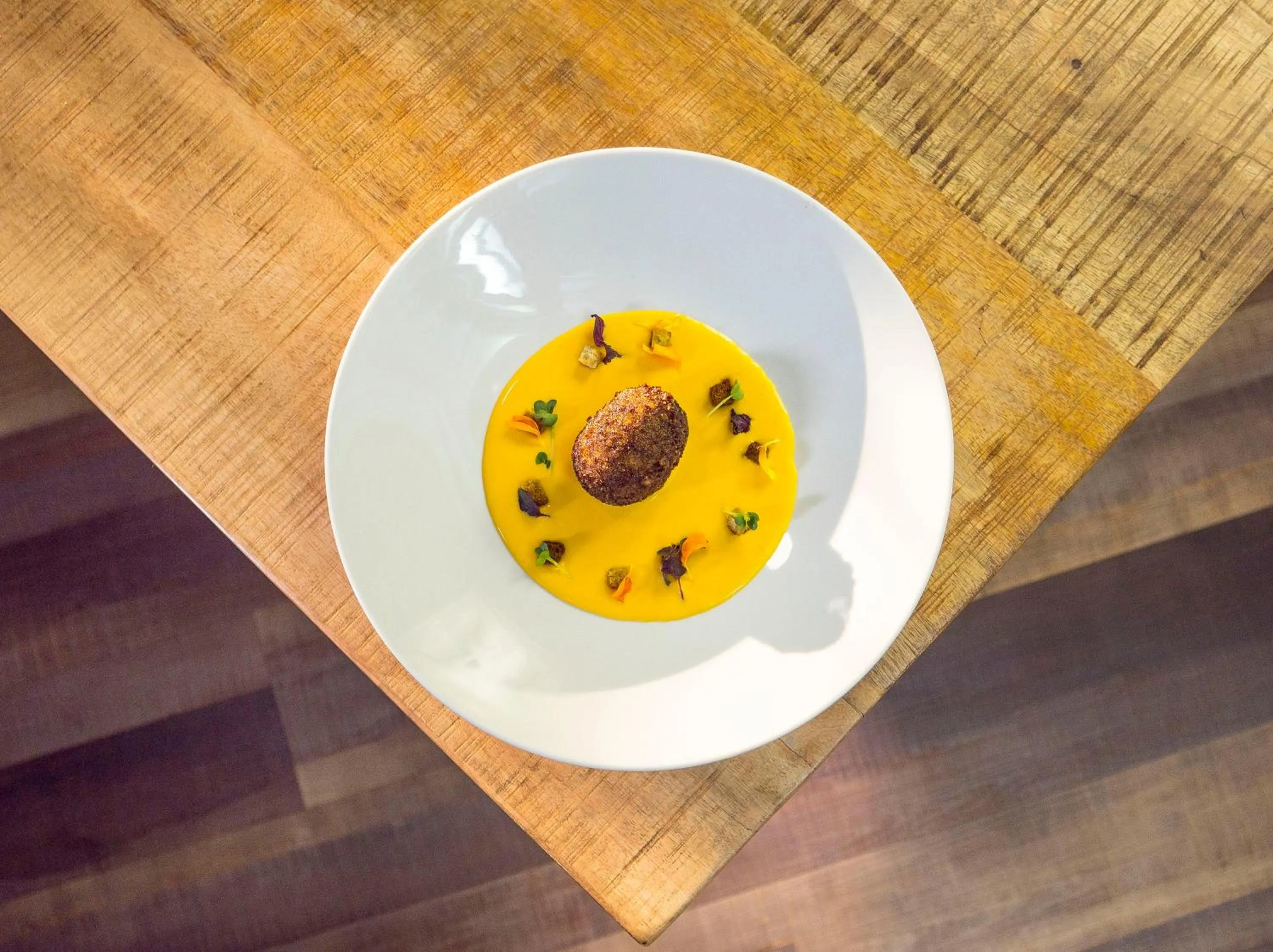 Food in Logis Hotel Restaurant Uzès Pont du Gard