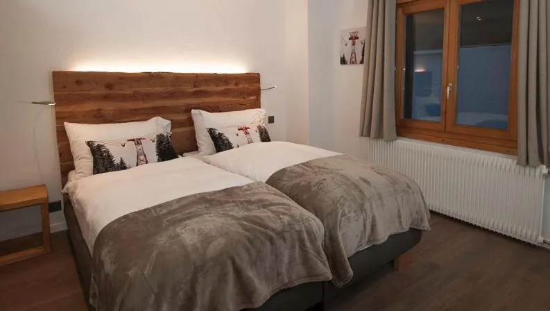 Photo of the whole room, Bed in Pension de la Poste
