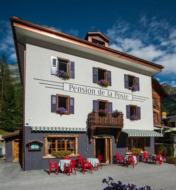 Facade/entrance in Pension de la Poste