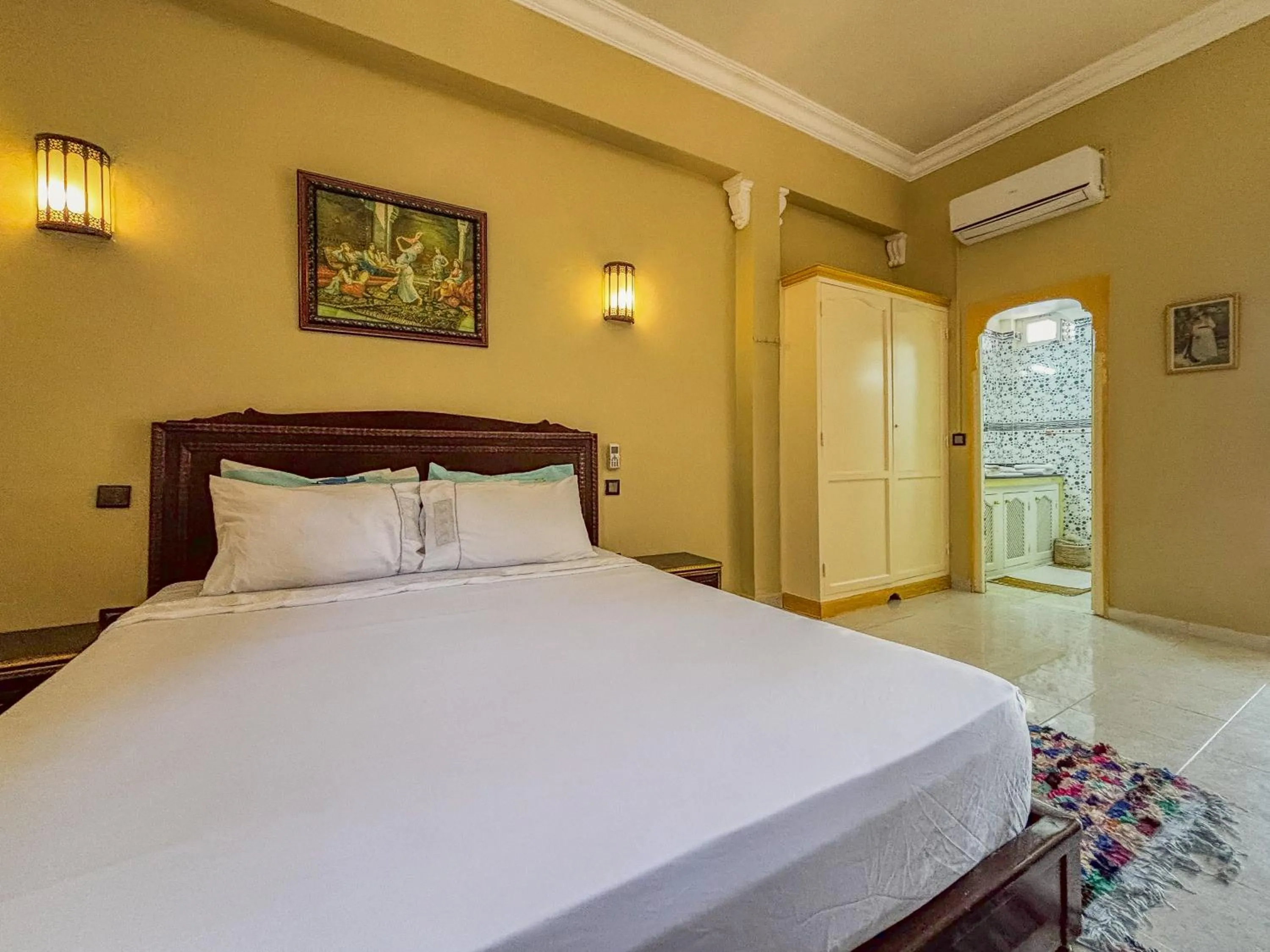 Bed in Le Bleu House