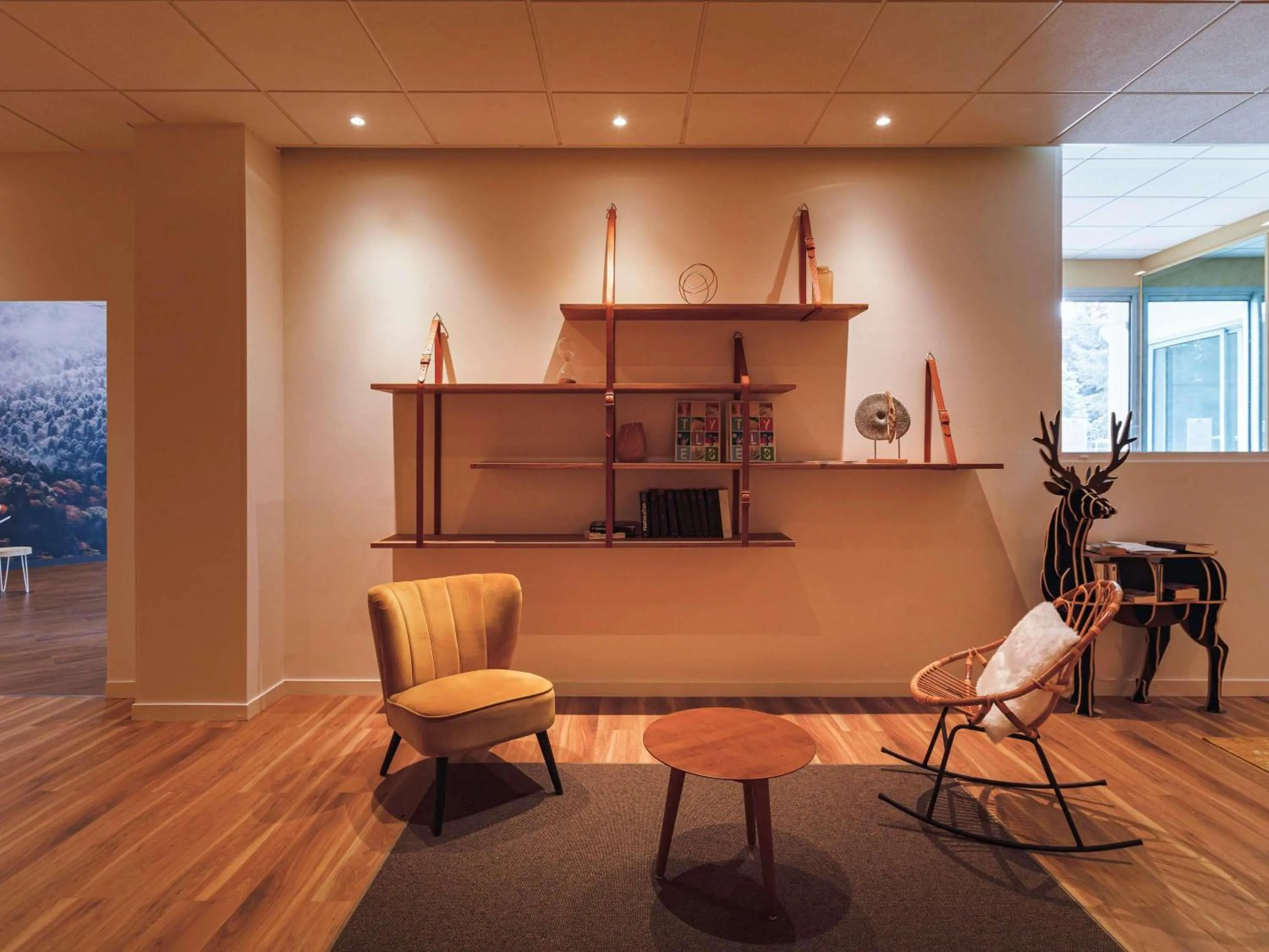 Lounge or bar in ibis Styles Aix les Bains Domaine de Marlioz