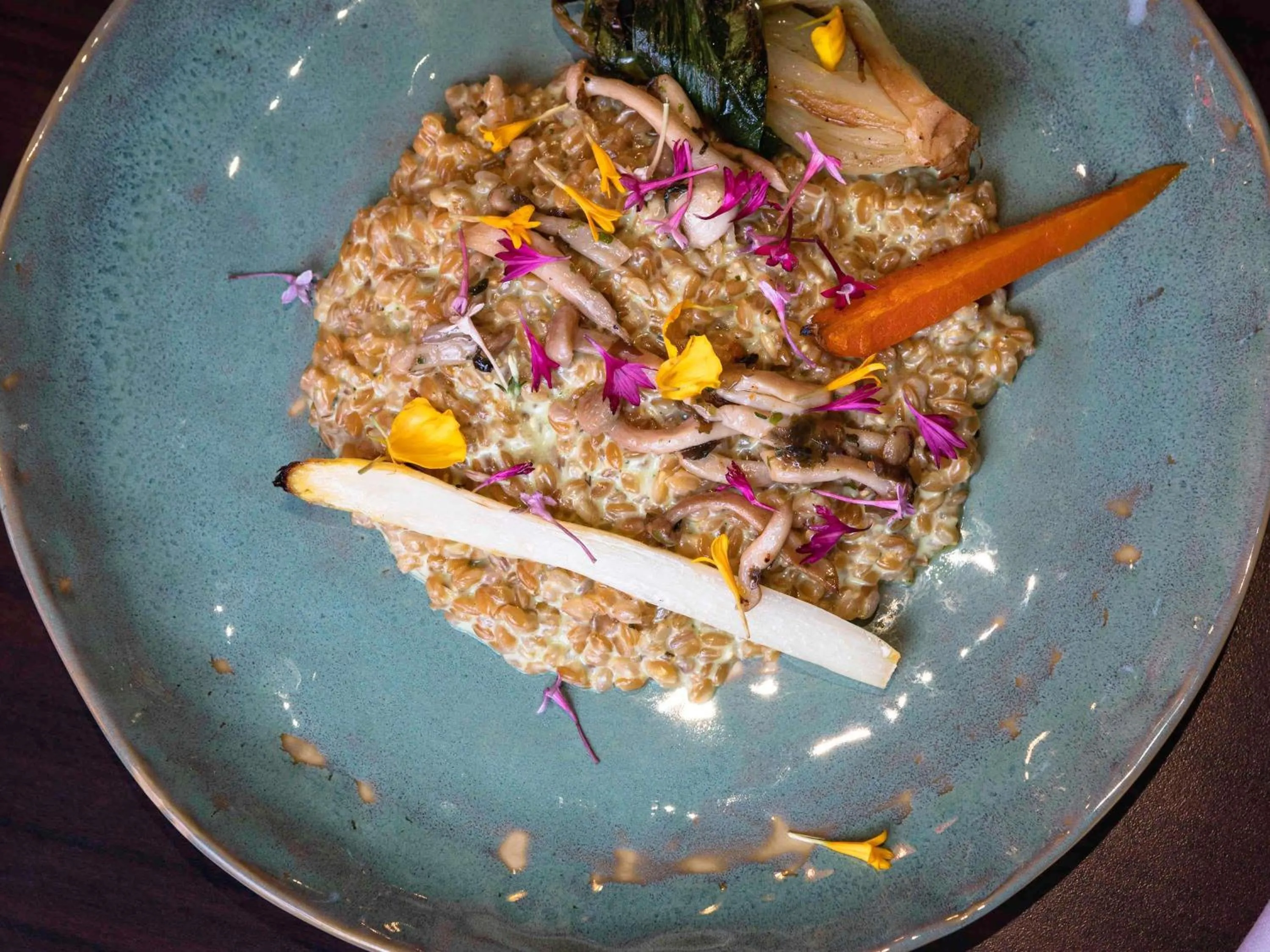 Restaurant/places to eat in ibis Styles Aix les Bains Domaine de Marlioz