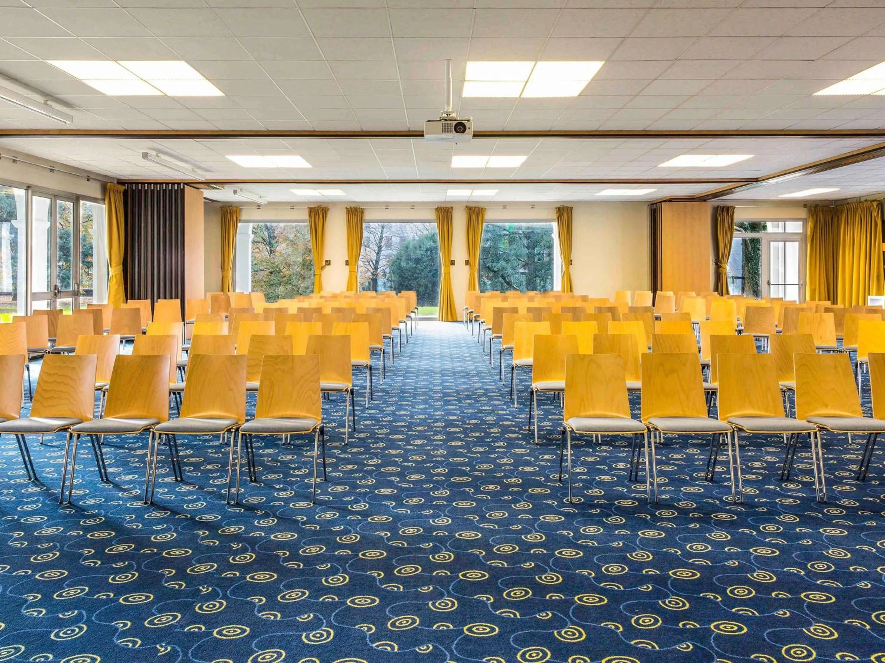 Meeting/conference room in ibis Styles Aix les Bains Domaine de Marlioz