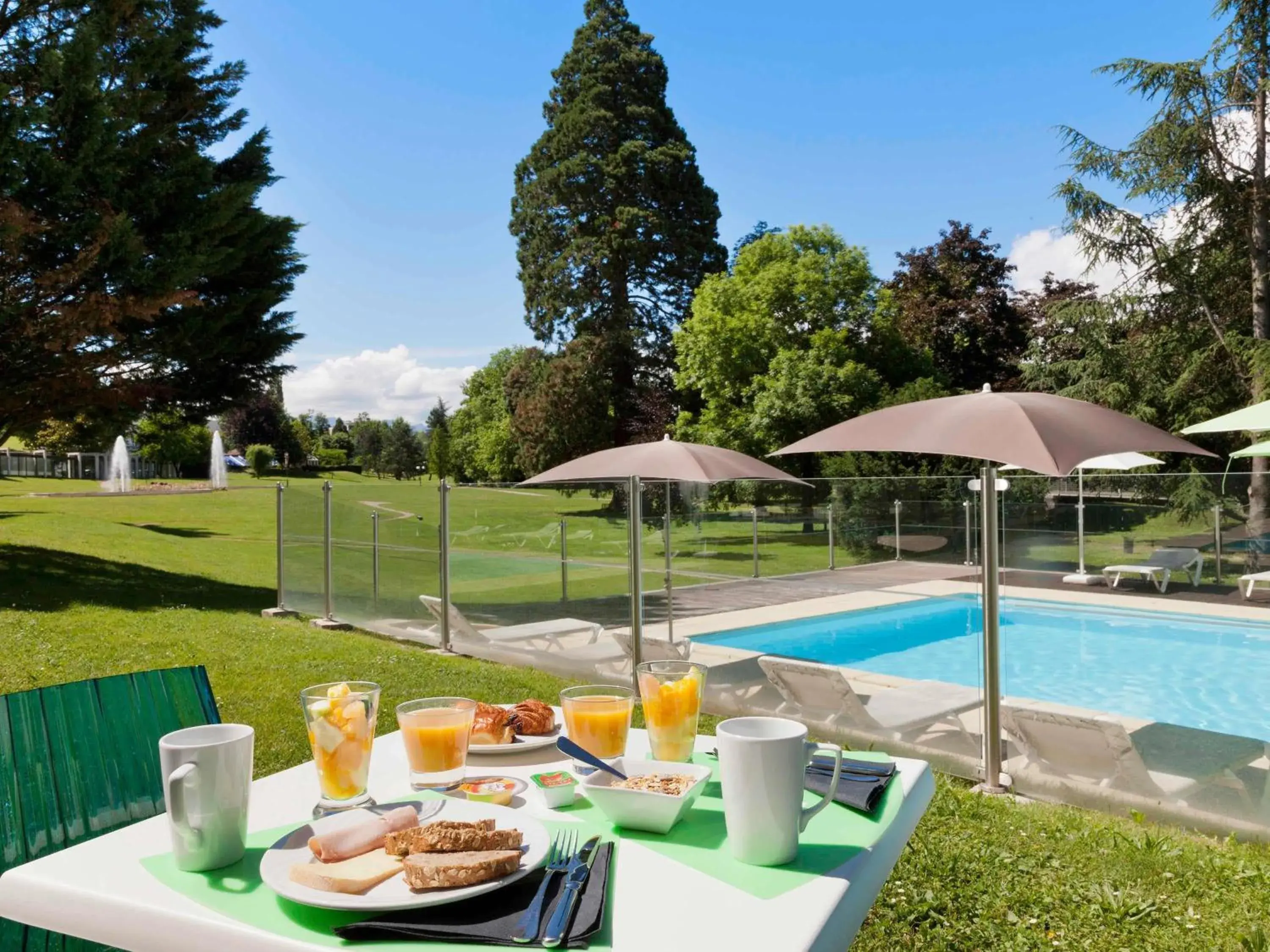 Pool view in ibis Styles Aix les Bains Domaine de Marlioz Pool view in ibis Styles Aix les Bains Domaine de Marlioz