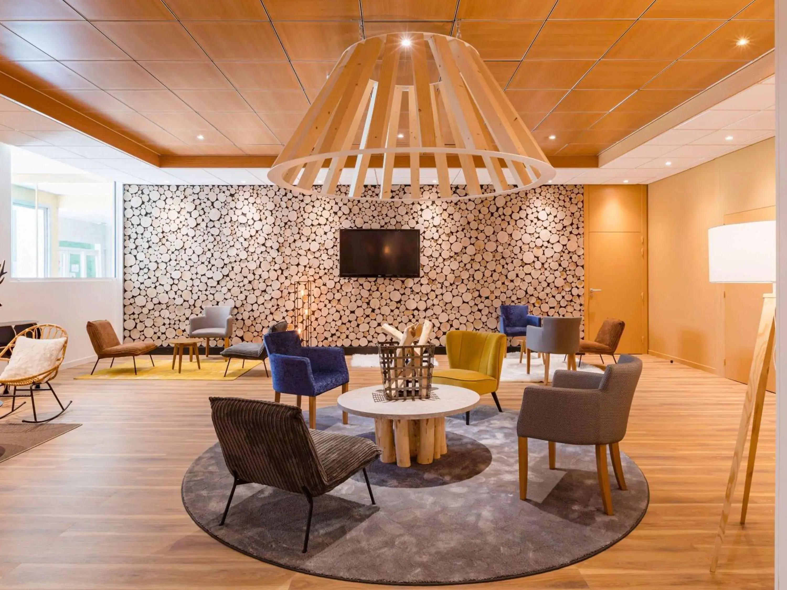 Property building in ibis Styles Aix les Bains Domaine de Marlioz Property building in ibis Styles Aix les Bains Domaine de Marlioz