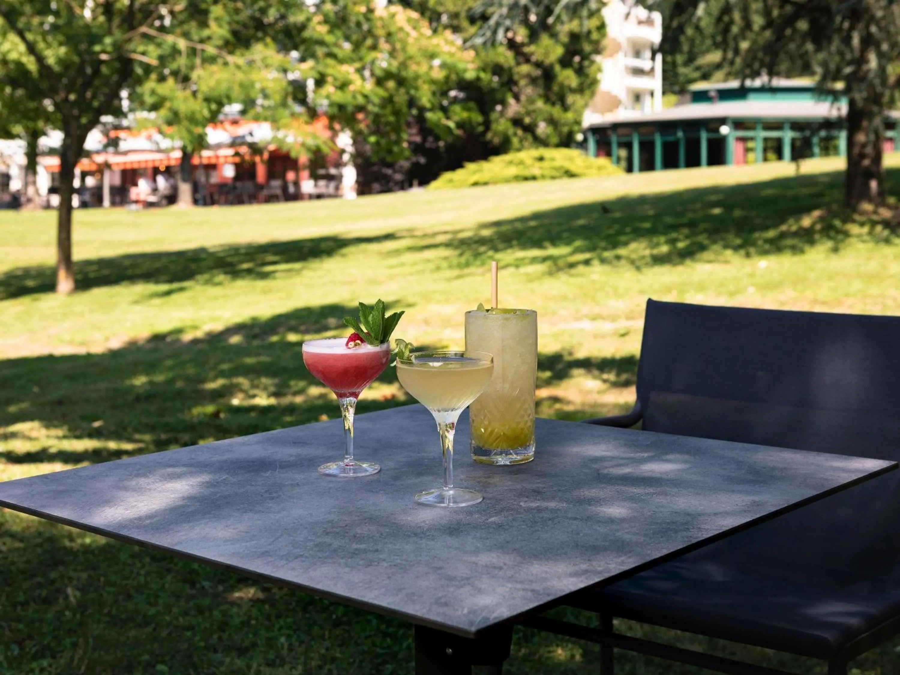 Lounge or bar in ibis Styles Aix les Bains Domaine de Marlioz