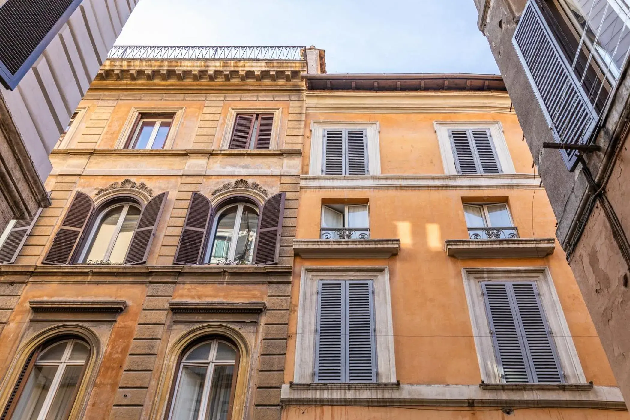 Property building in Giubbonari Suites Property building in Giubbonari Suites