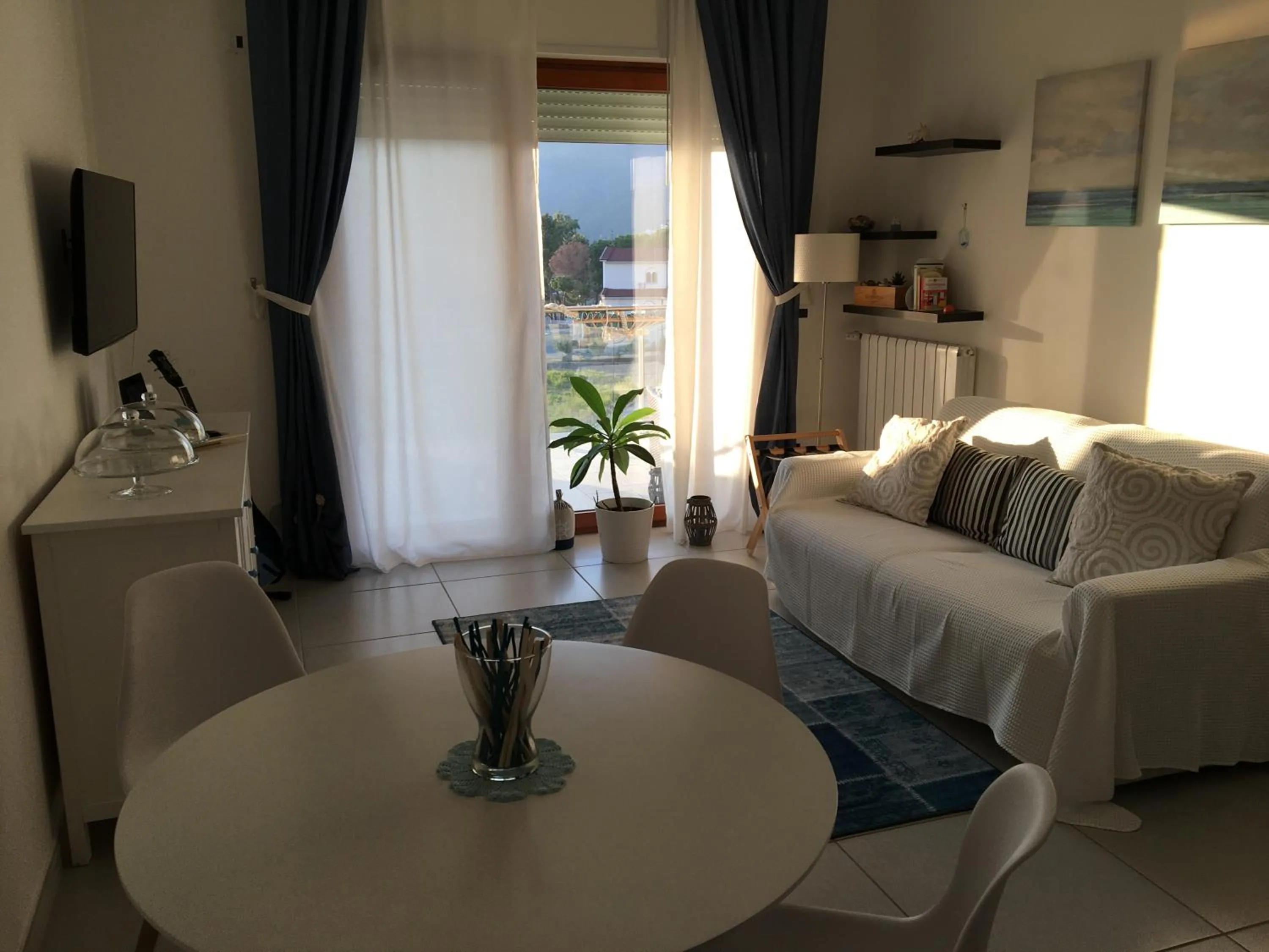 Living room, Bed in B&B Suite Vela Bianca