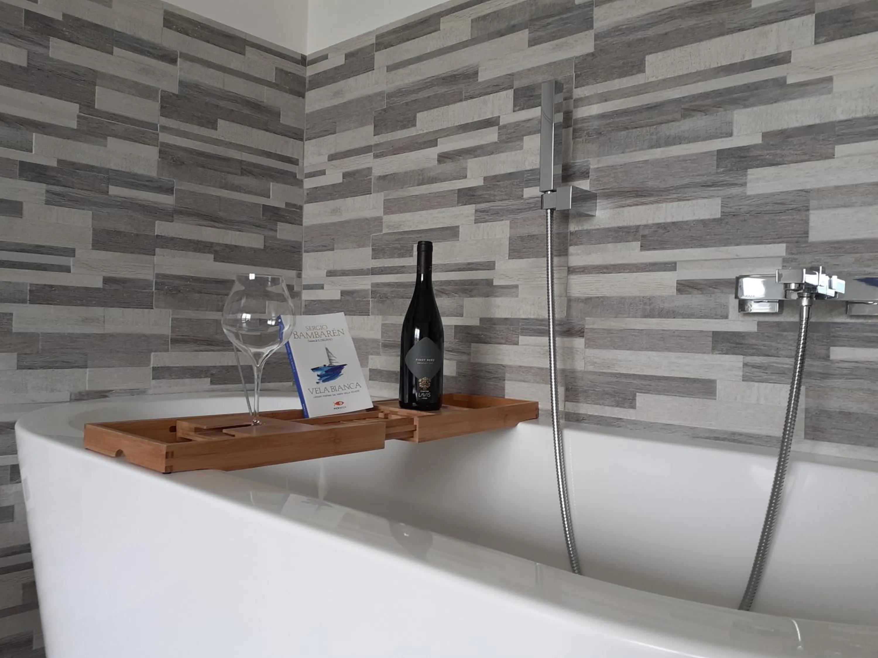 B&B Suite Vela Bianca