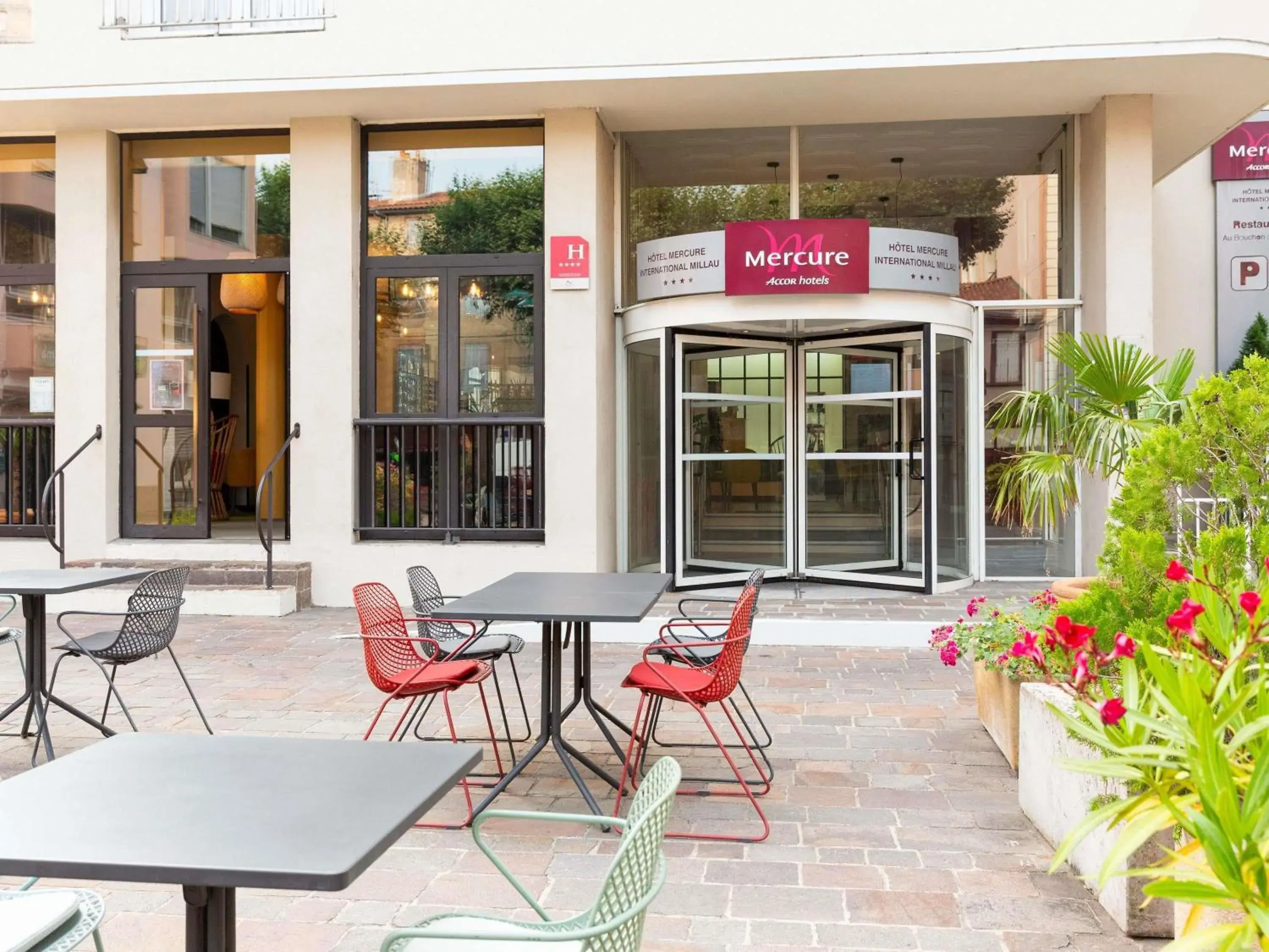 Property building in Mercure Millau Property building in Mercure Millau