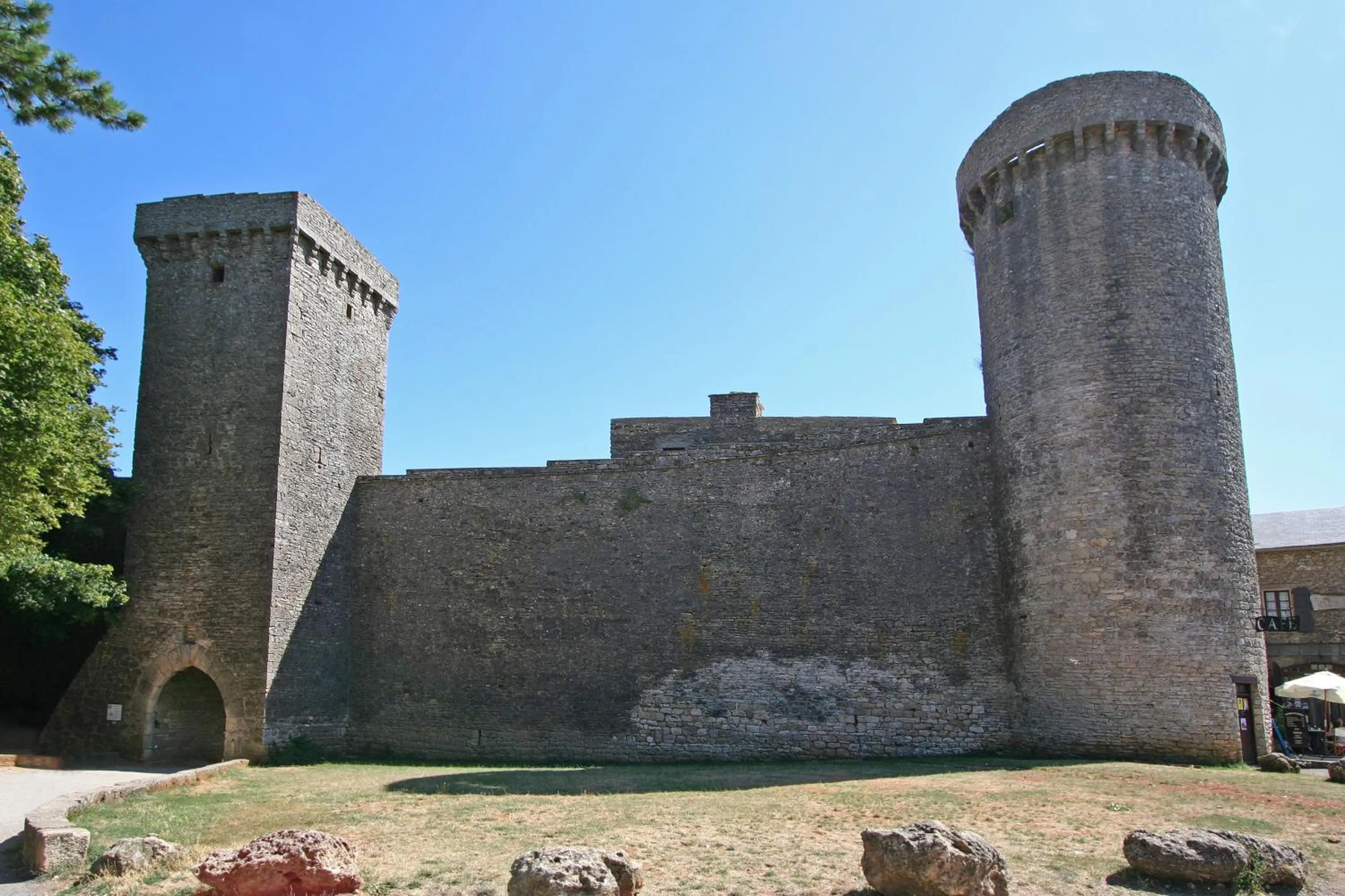 Area and facilities in Mercure Millau