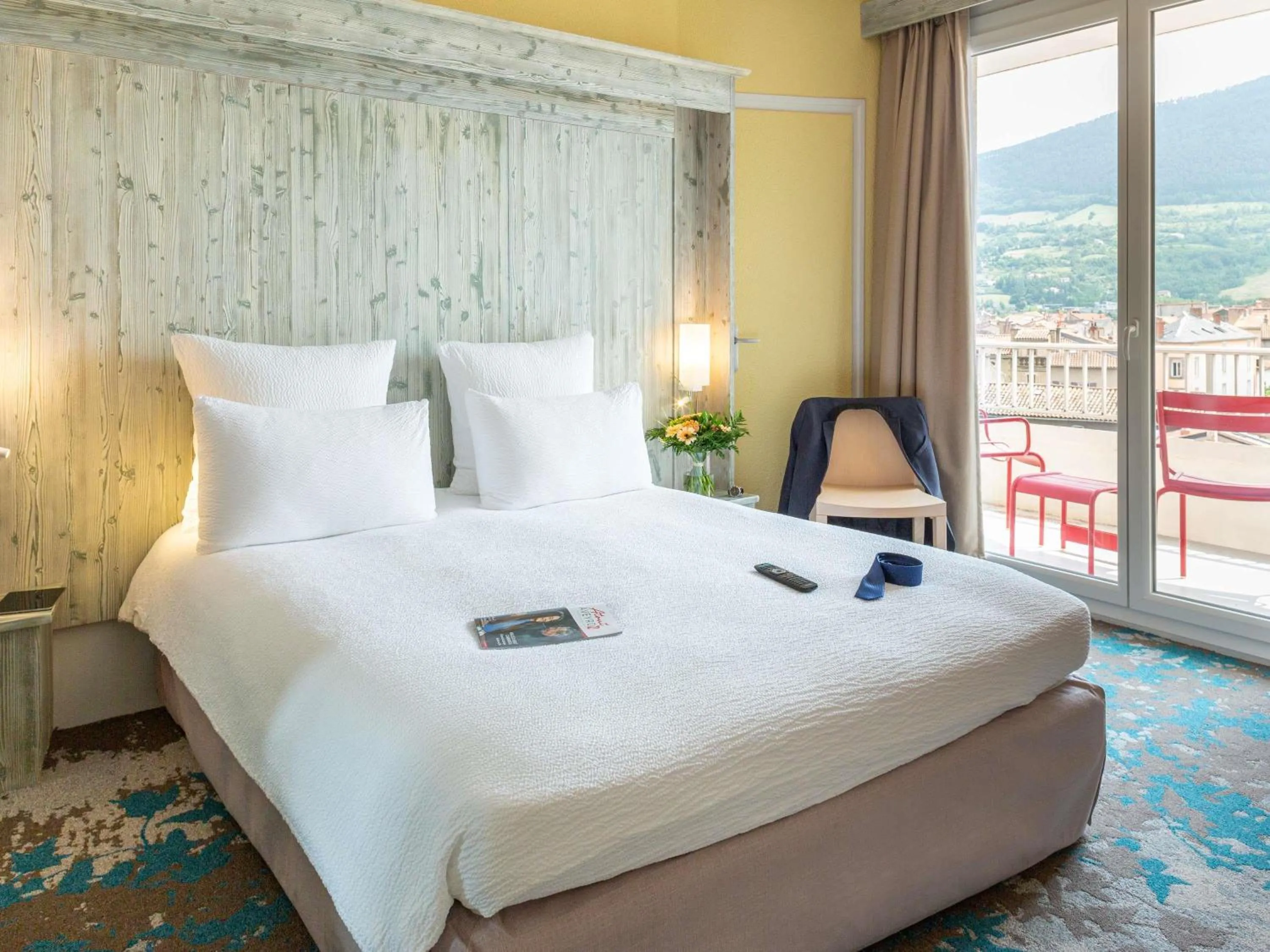 Bedroom, Bed in Mercure Millau