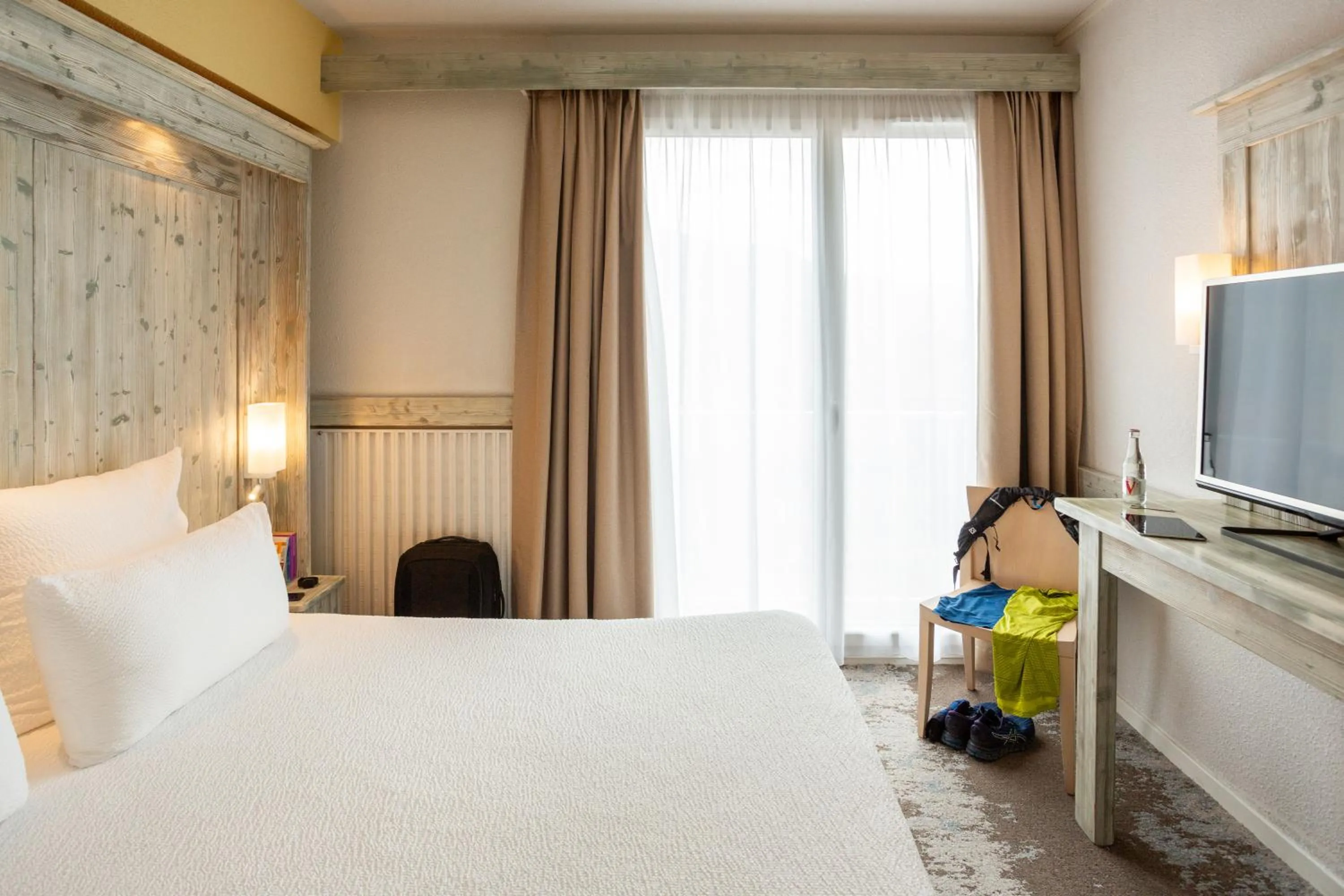 Bed in Mercure Millau