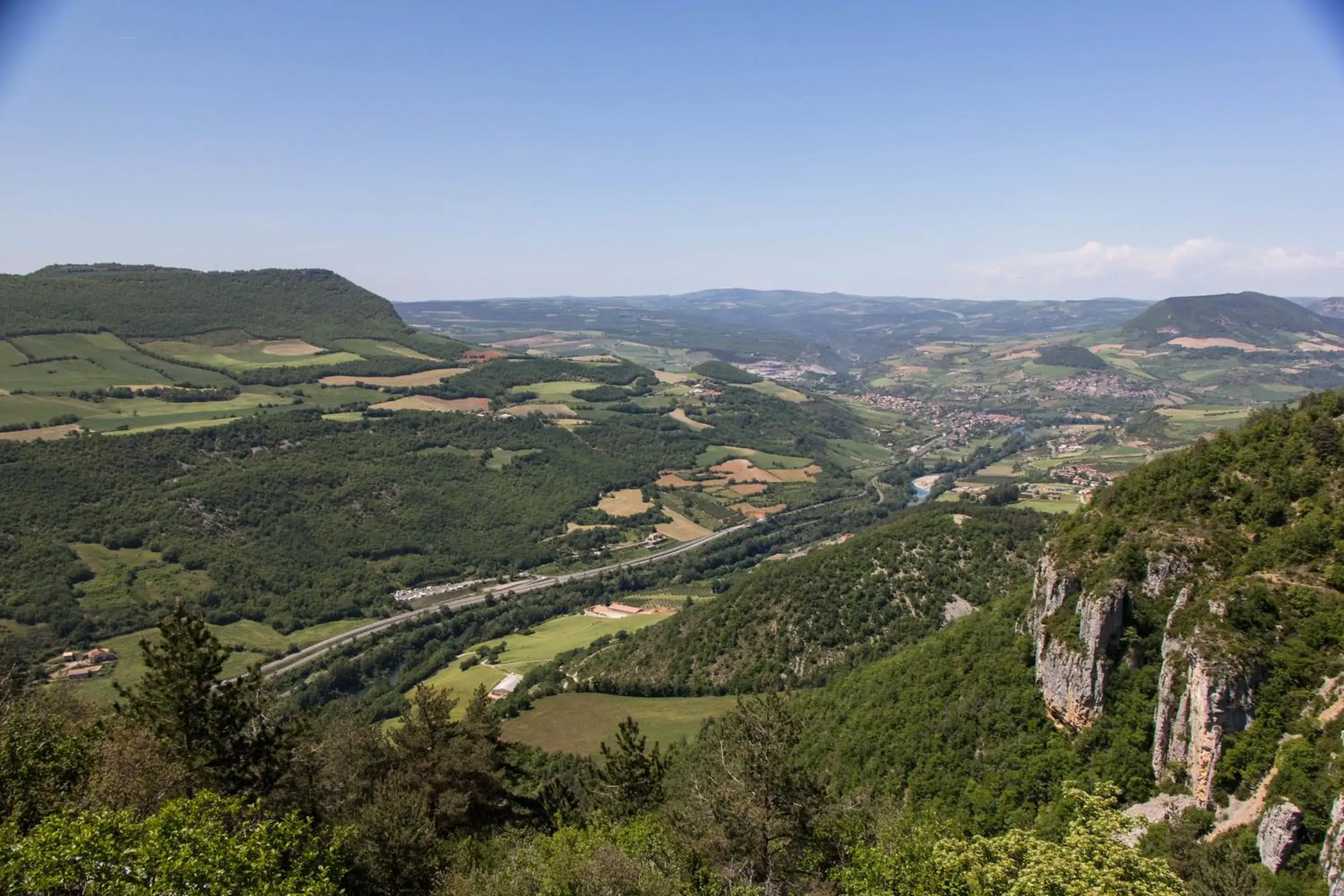 Facade/entrance in Mercure Millau Facade/entrance in Mercure Millau