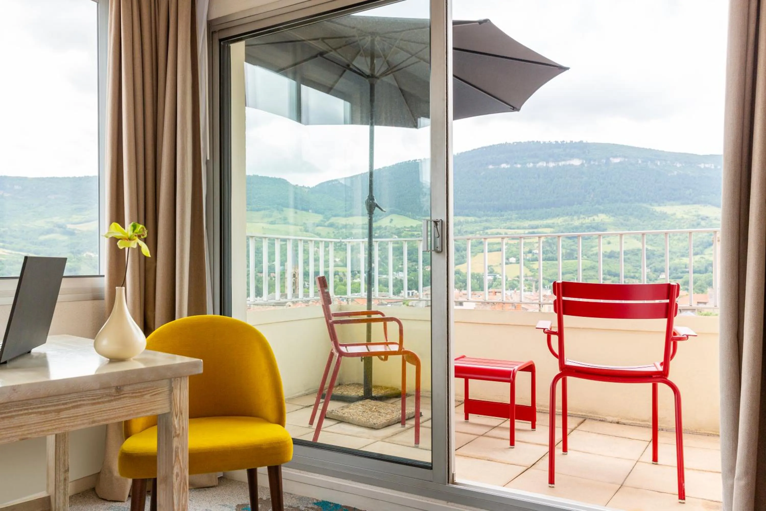 Patio in Mercure Millau