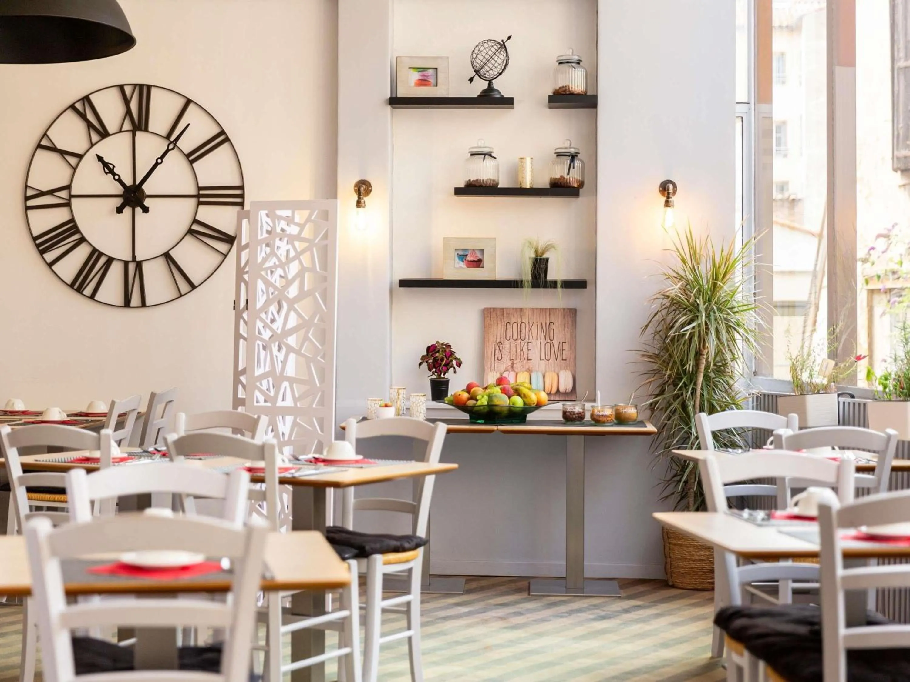 Breakfast in Mercure Millau