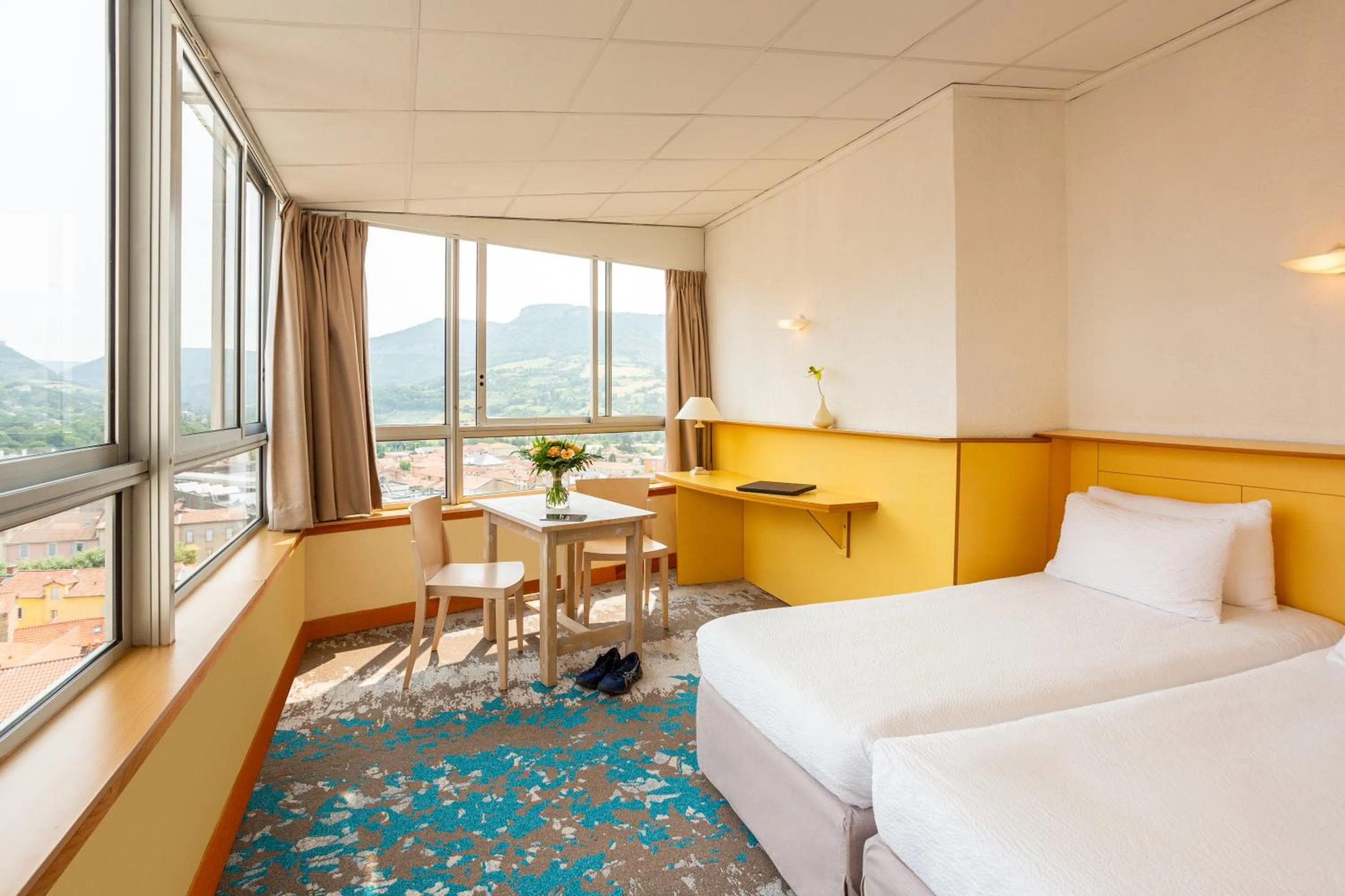 Bed in Mercure Millau