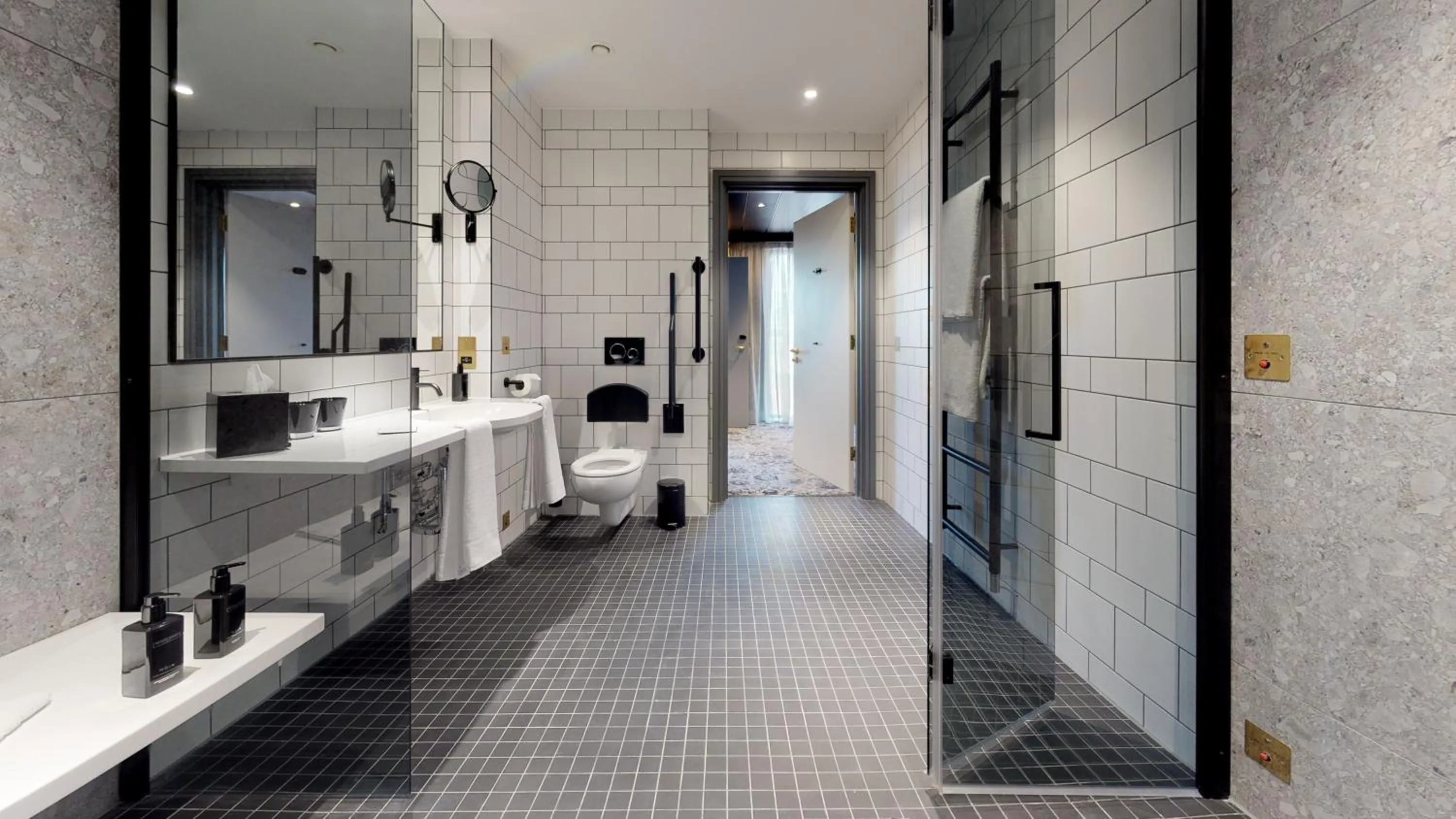 Shower in voco Manchester - City Centre by IHG