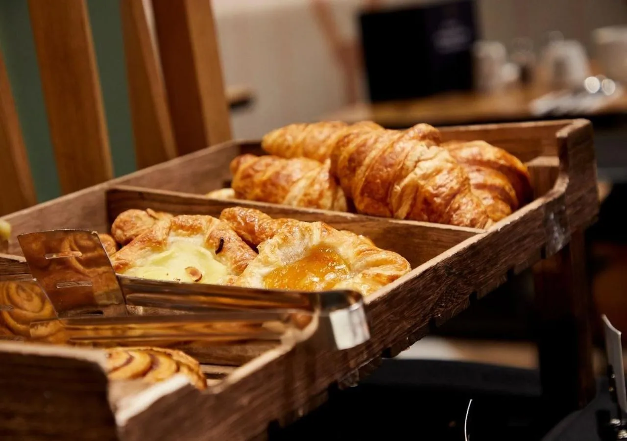 Restaurant/places to eat in voco Manchester - City Centre by IHG