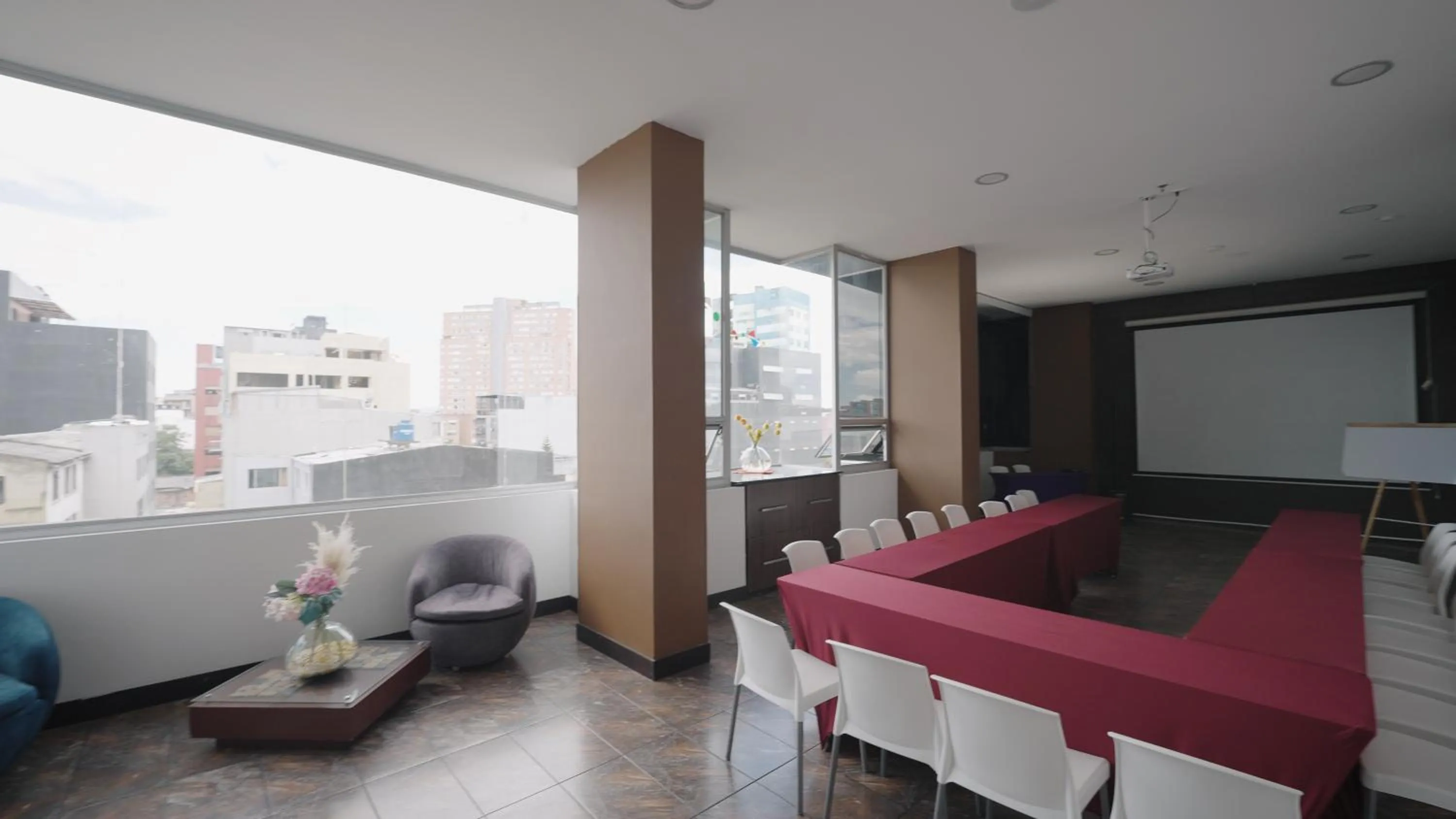 Seating area in Hotel Boutique City Center