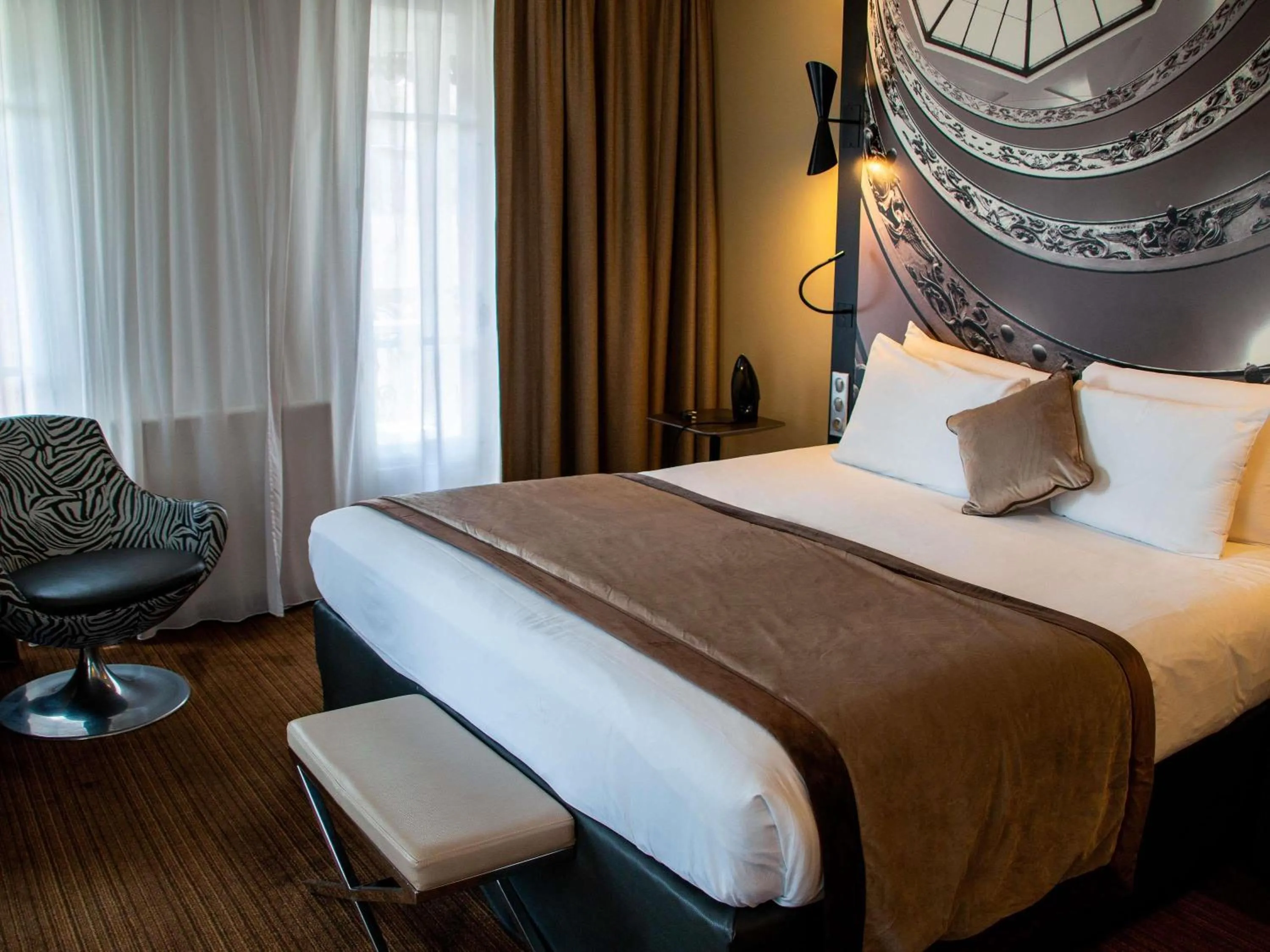 Bedroom, Bed in Mercure Lyon Centre Beaux-Arts