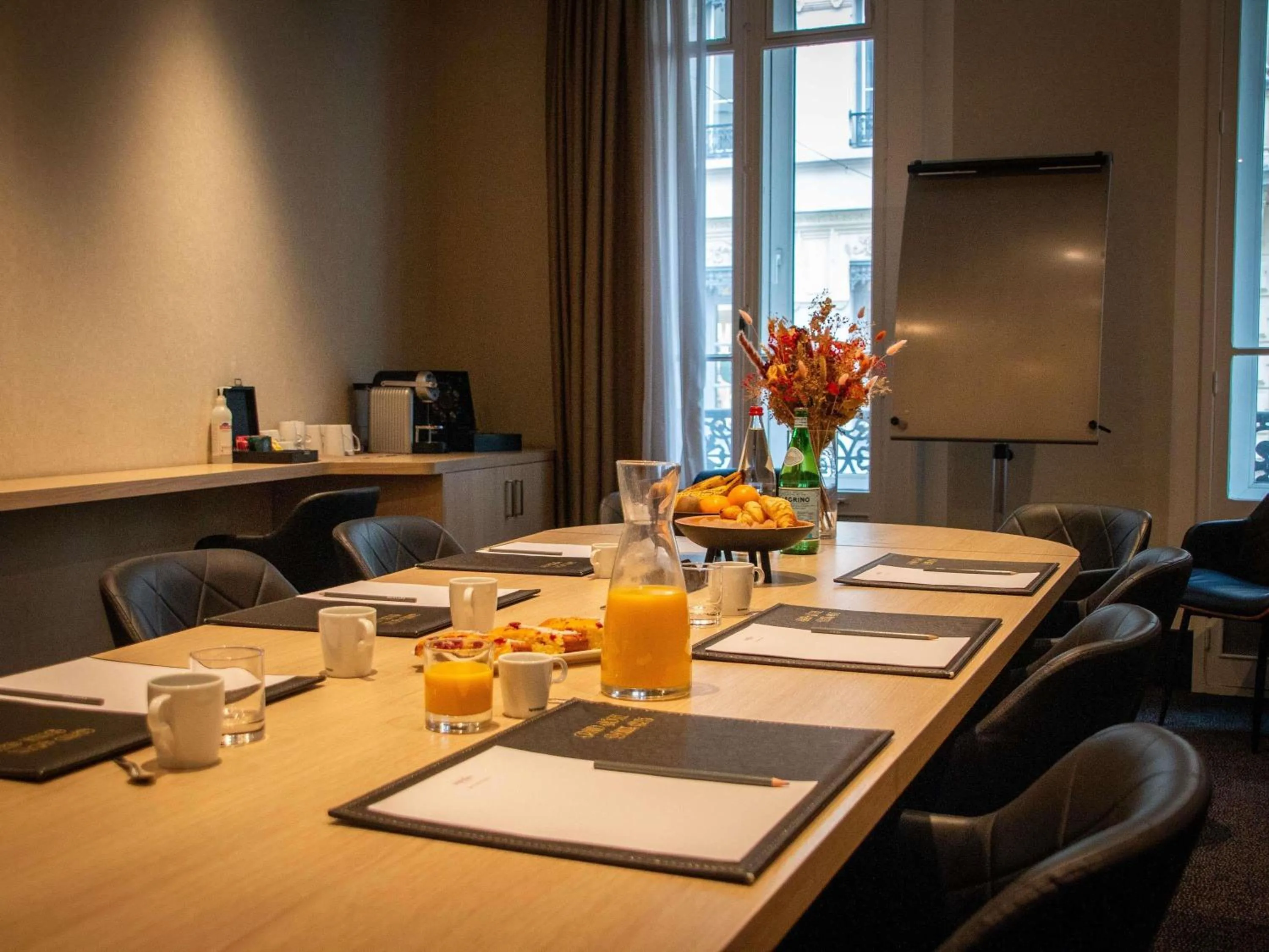Meeting/conference room in Mercure Lyon Centre Beaux-Arts