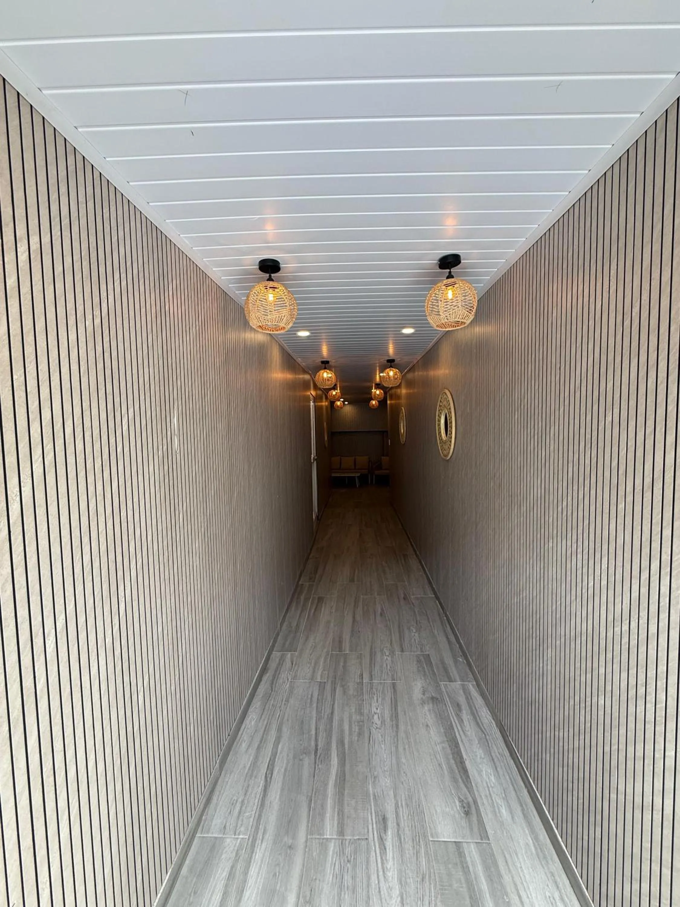 Property building in Ivootel