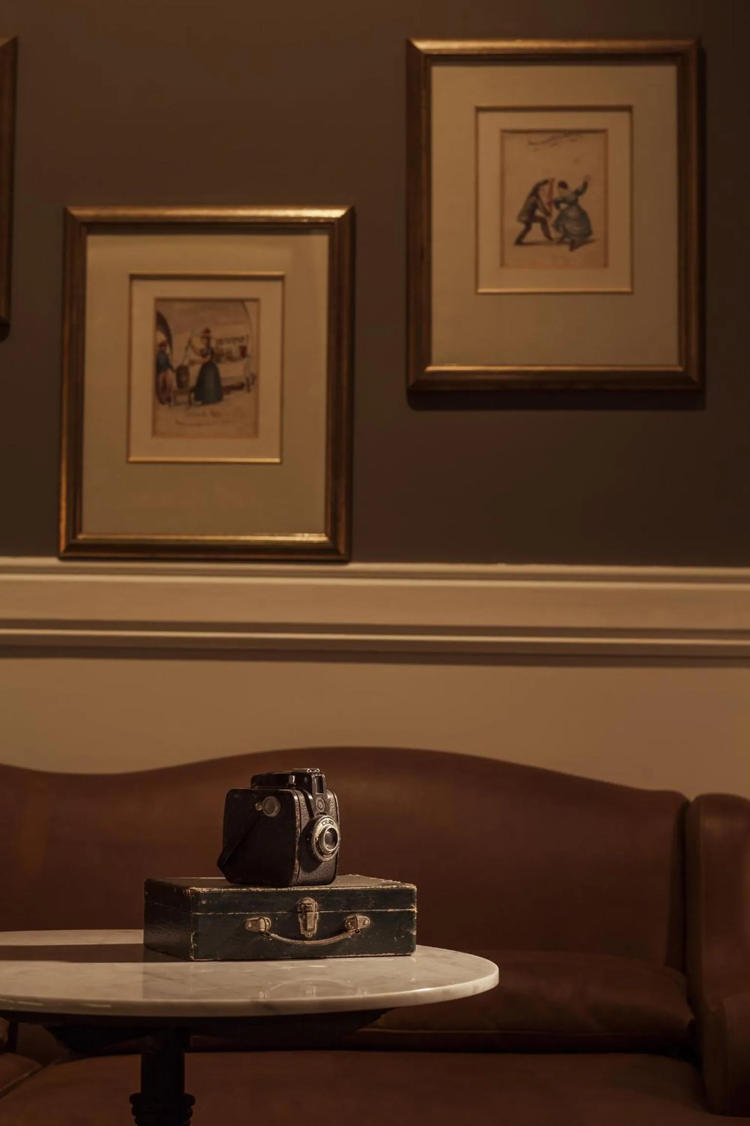 Decorative detail in Hotel B