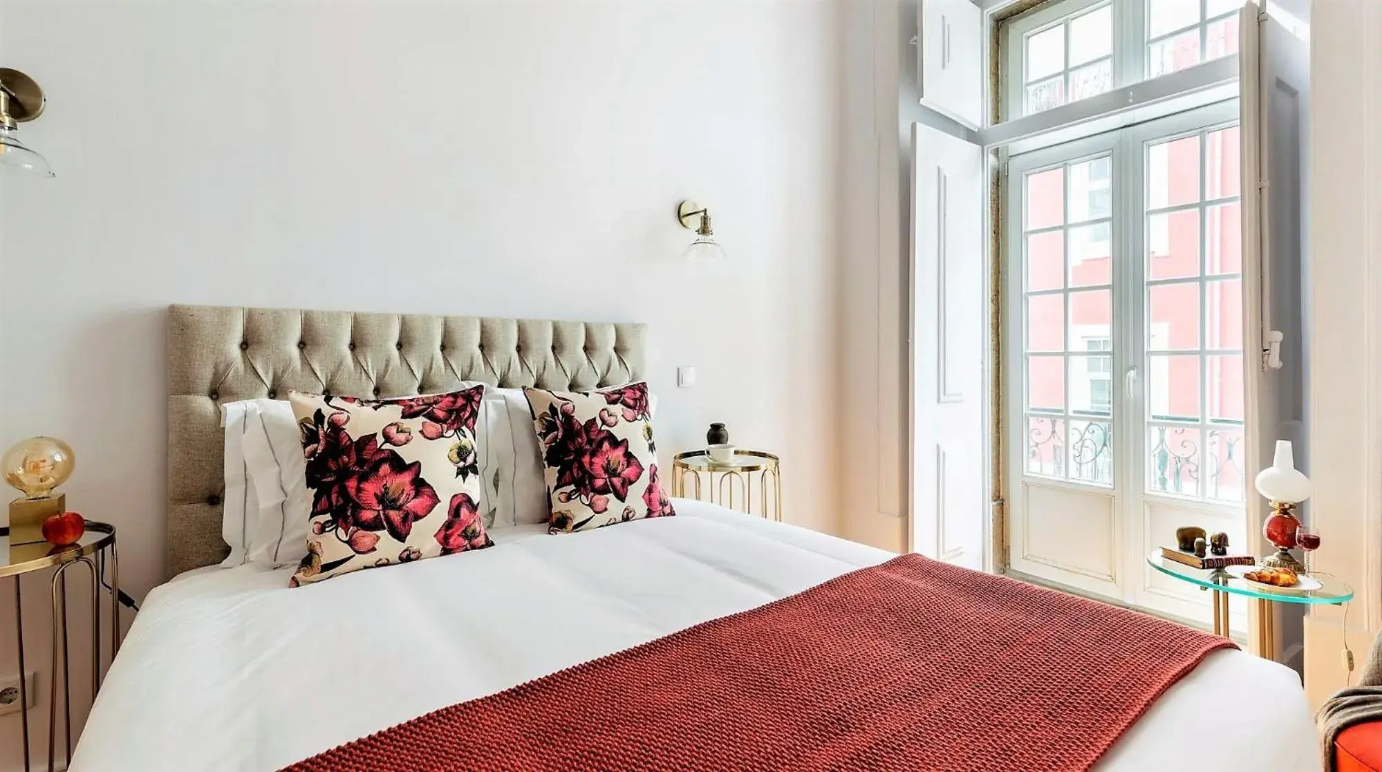 Double Room in LeL Madalena GuestHouse Double Room in LeL Madalena GuestHouse