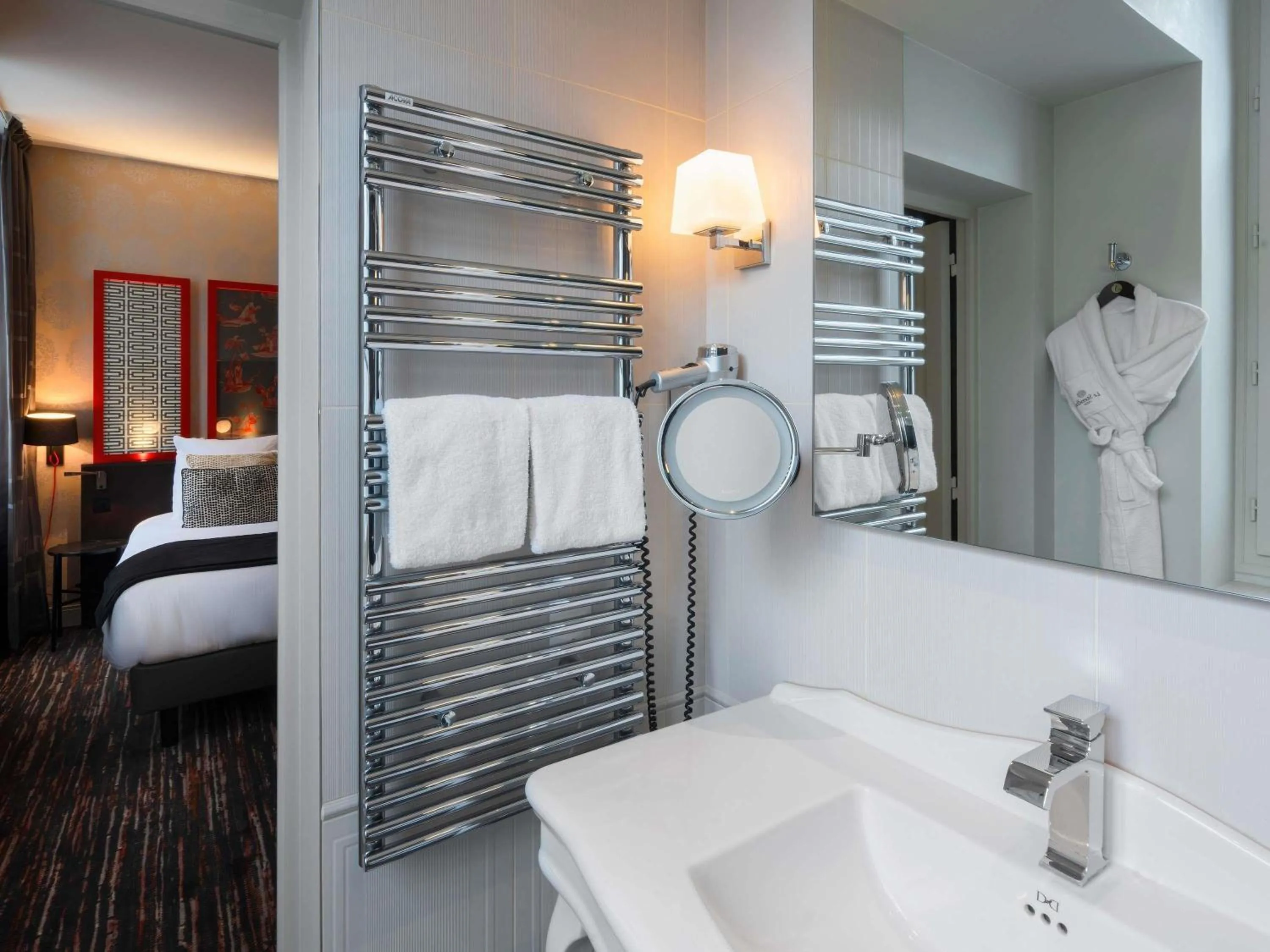 Bedroom, Bed in Le Stendhal Place Vendôme Hotel Paris - MGallery Collection